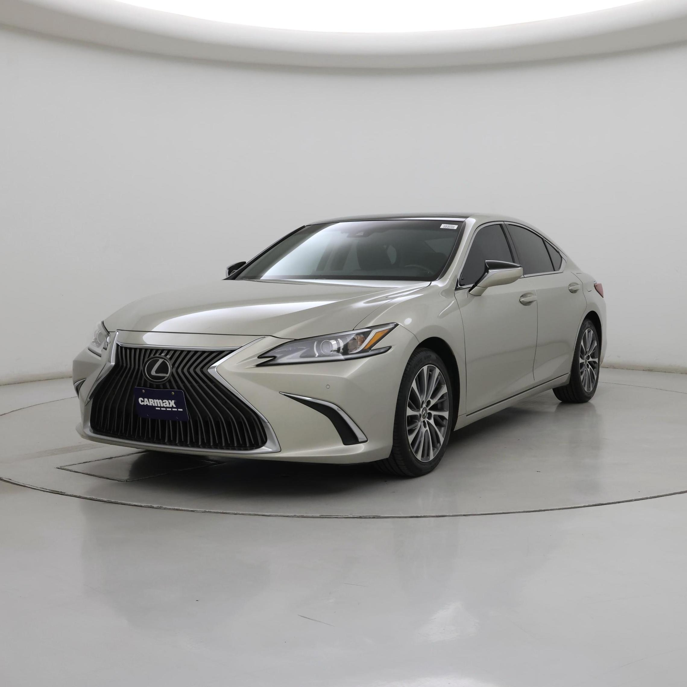 Thumbnail: 2020 Lexus ES - 4