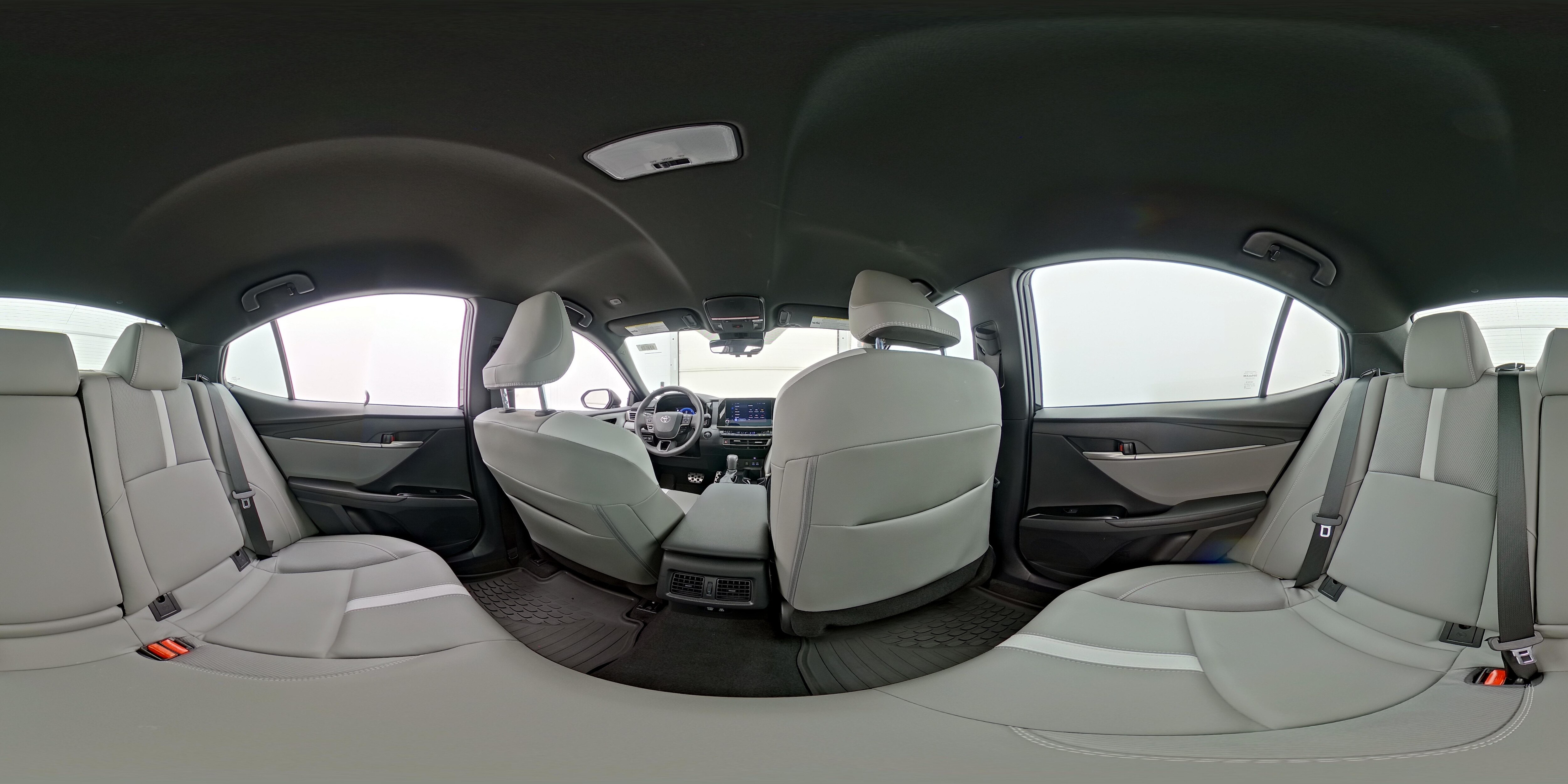 2025 Toyota Camry SE - Photo 25