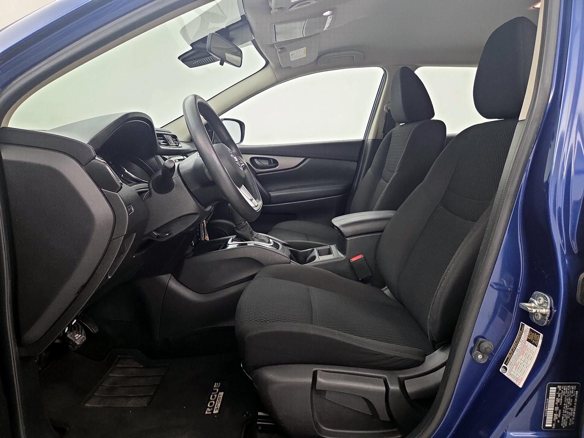 Thumbnail: 2020 Nissan Rogue Sport - 11