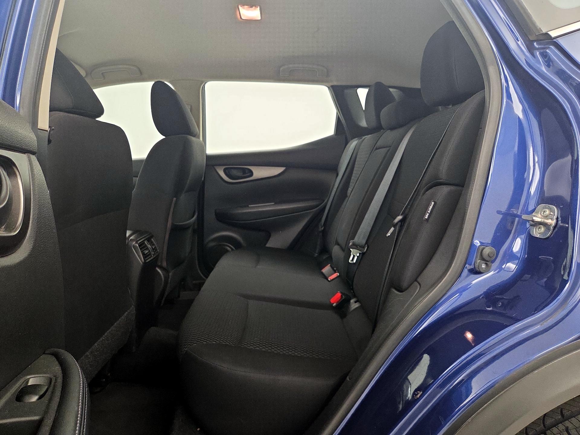 Thumbnail: 2020 Nissan Rogue Sport - 19