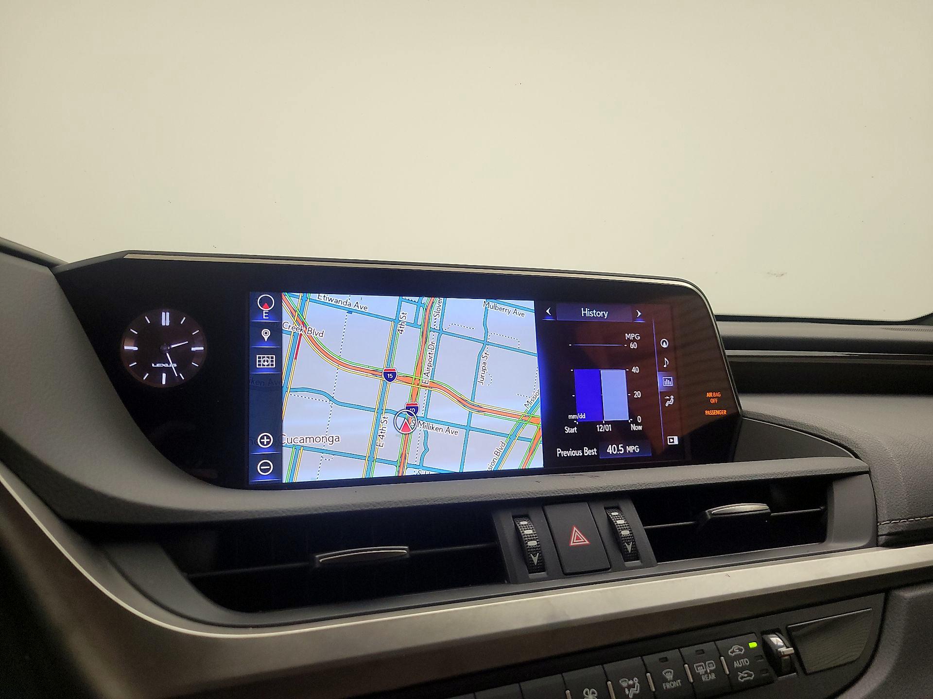 Thumbnail: 2019 Lexus ES - 14