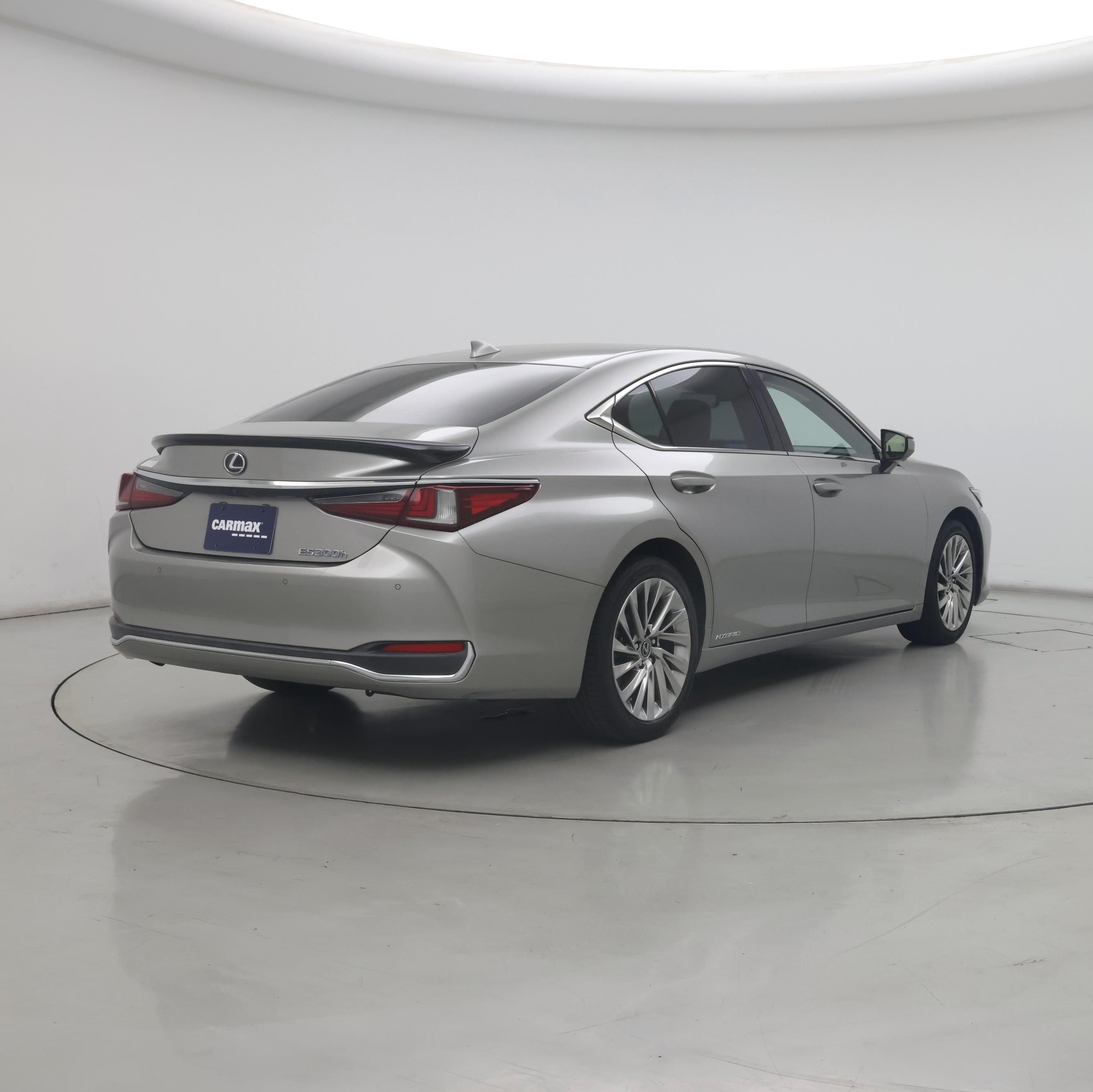 Thumbnail: 2019 Lexus ES - 8