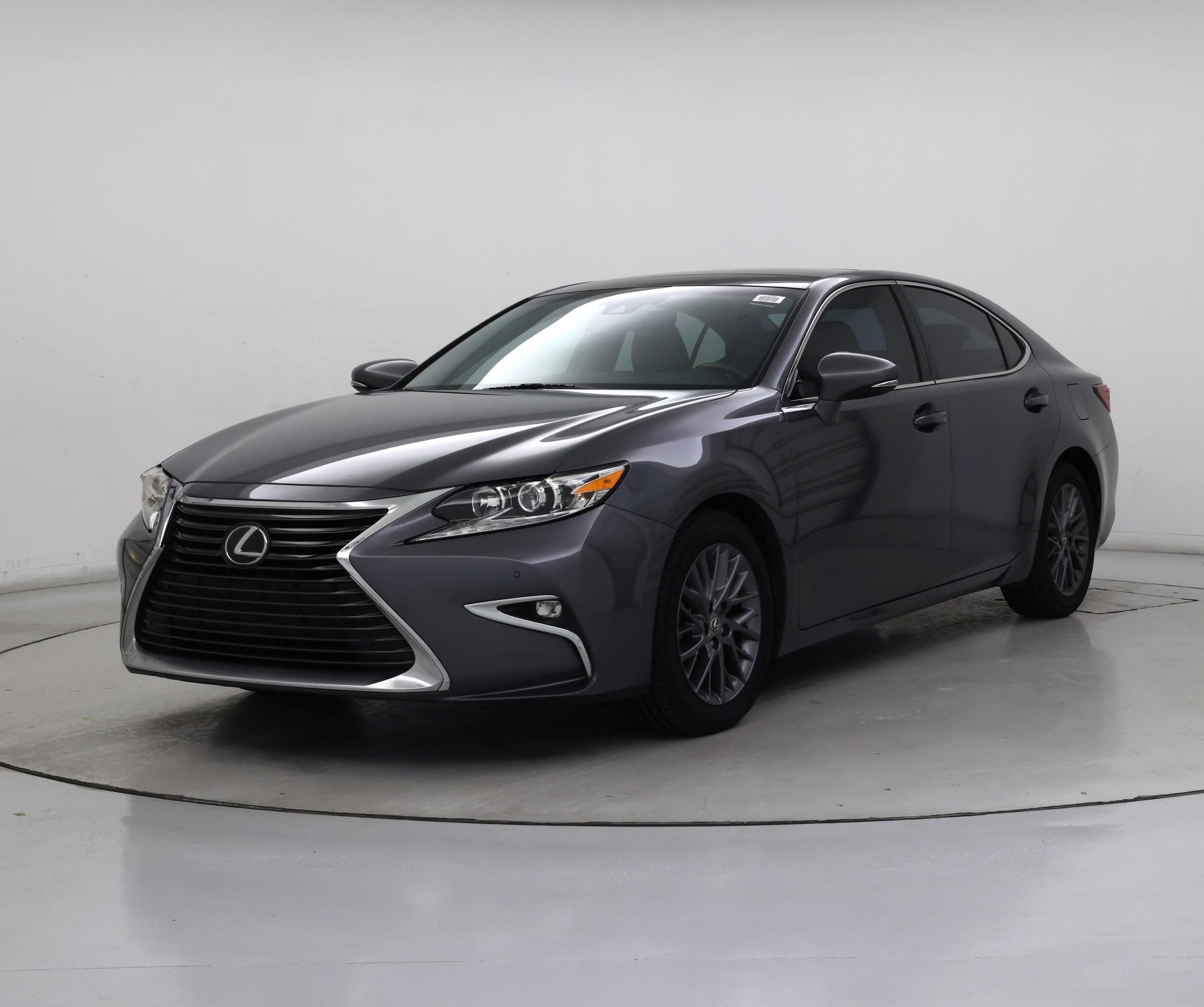 Thumbnail: 2018 Lexus ES - 4