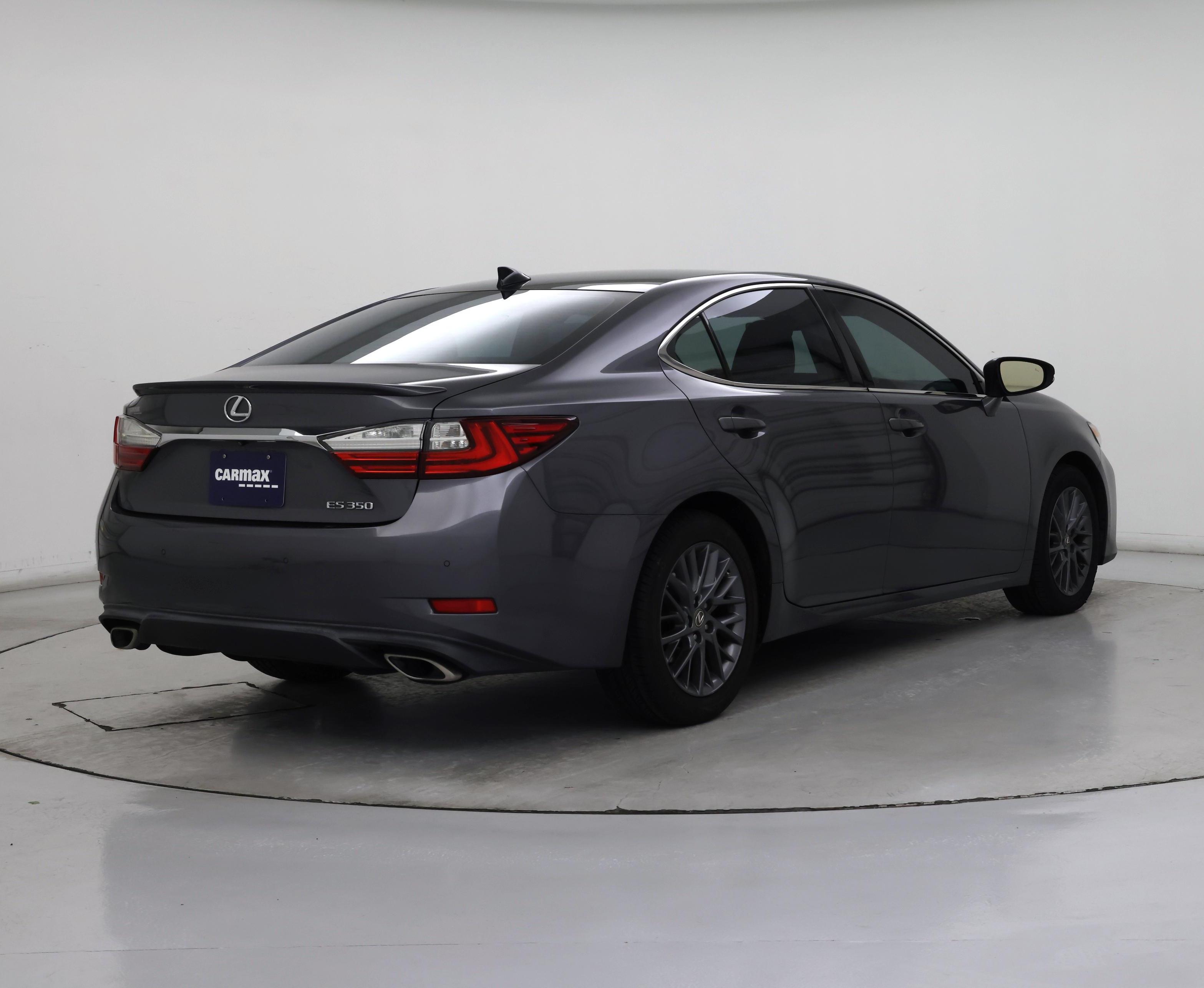 Thumbnail: 2018 Lexus ES - 8