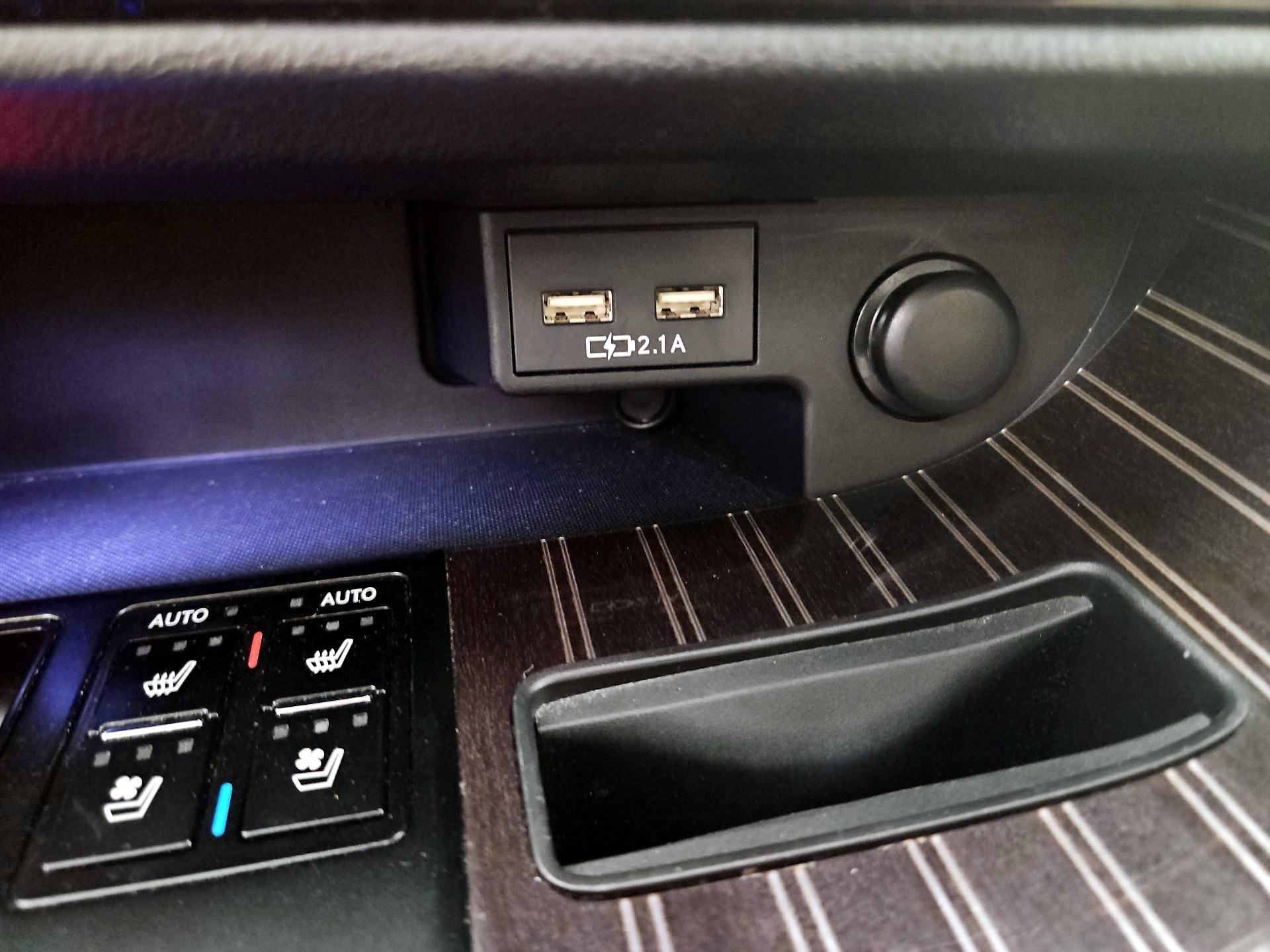 Thumbnail: 2021 Lexus RX - 19