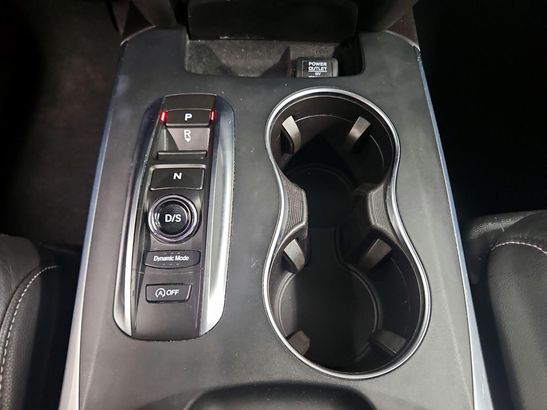 Thumbnail: 2020 Acura MDX - 18