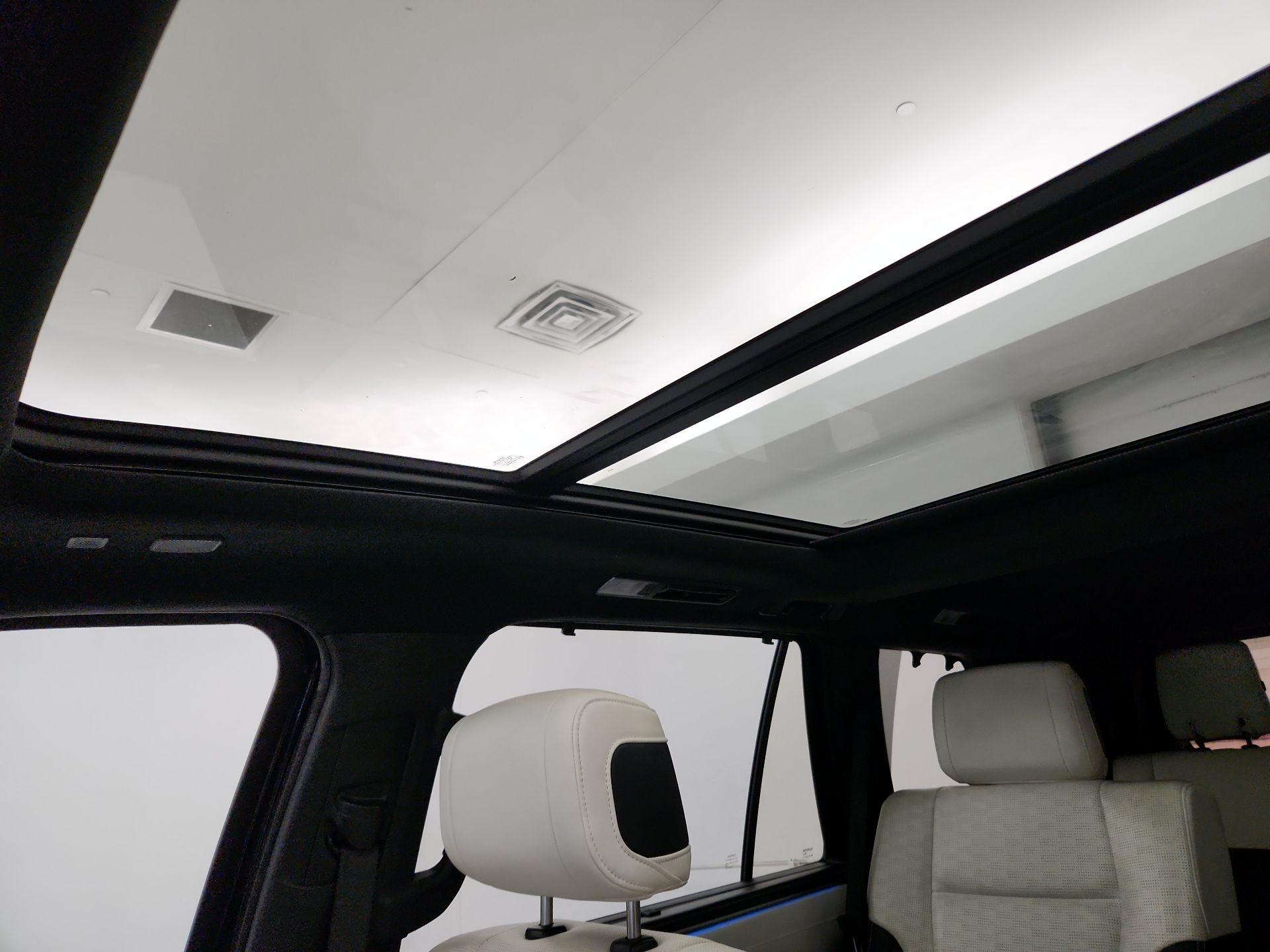 Thumbnail: 2023 Toyota Sequoia - 19