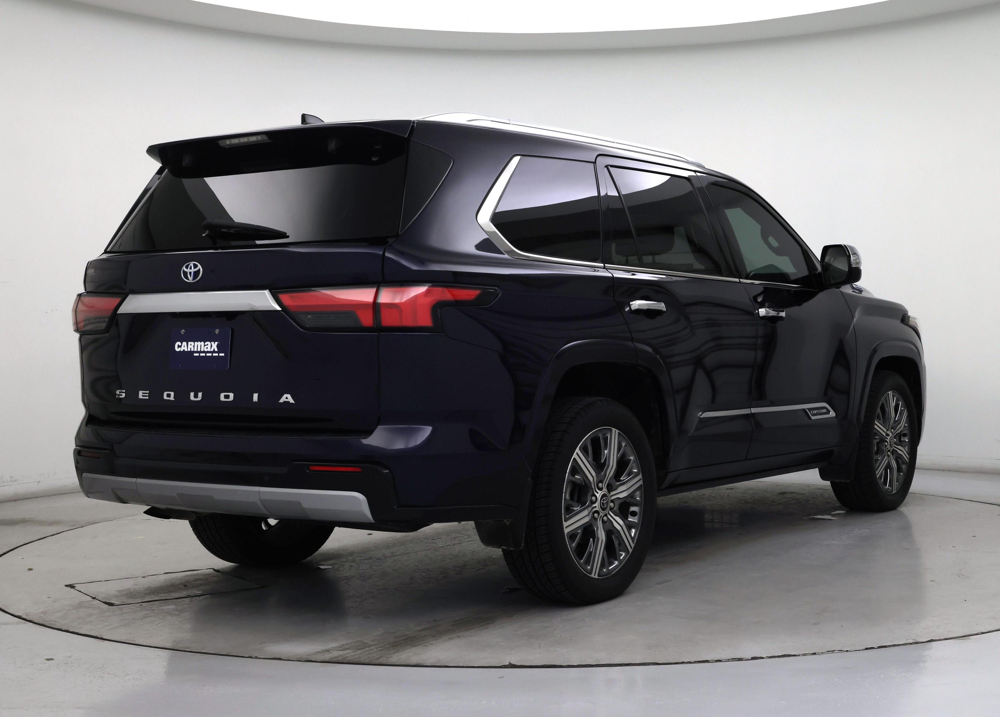 Thumbnail: 2023 Toyota Sequoia - 8
