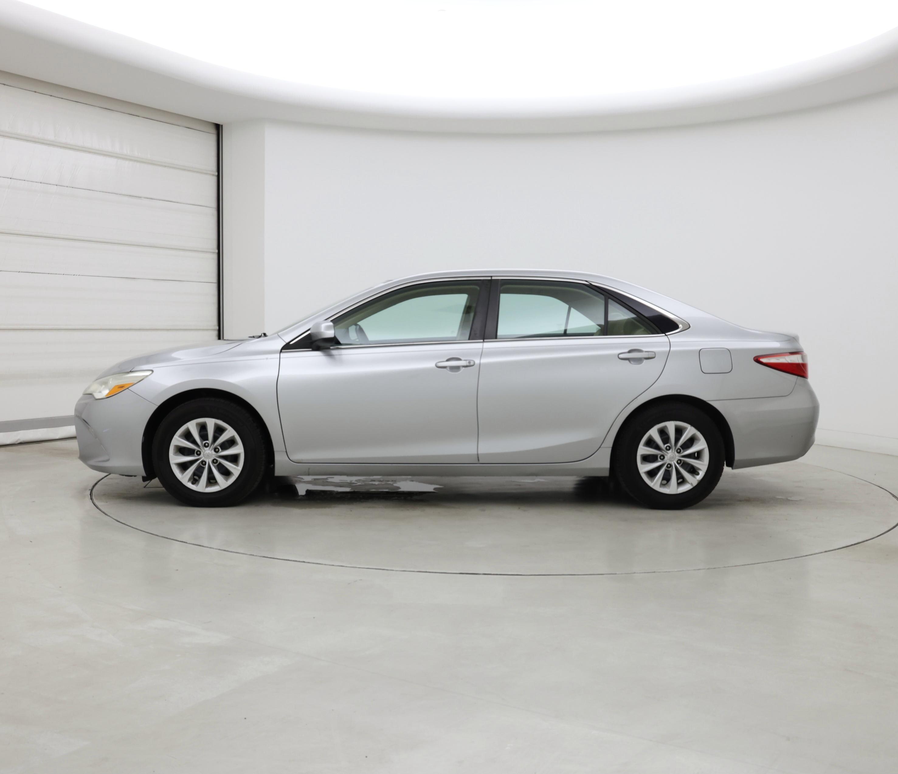 Thumbnail: 2015 Toyota Camry - 3