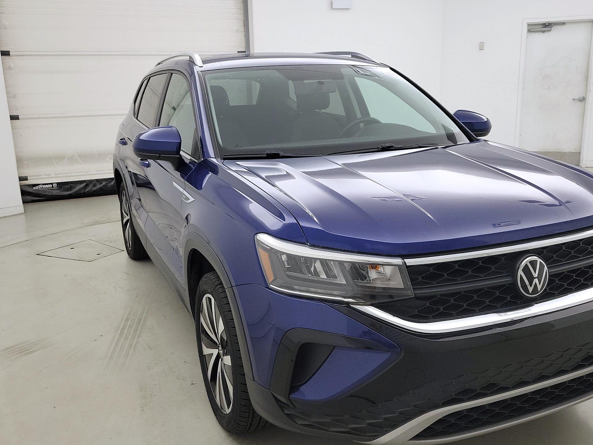 Thumbnail: 2022 Volkswagen Taos - 1