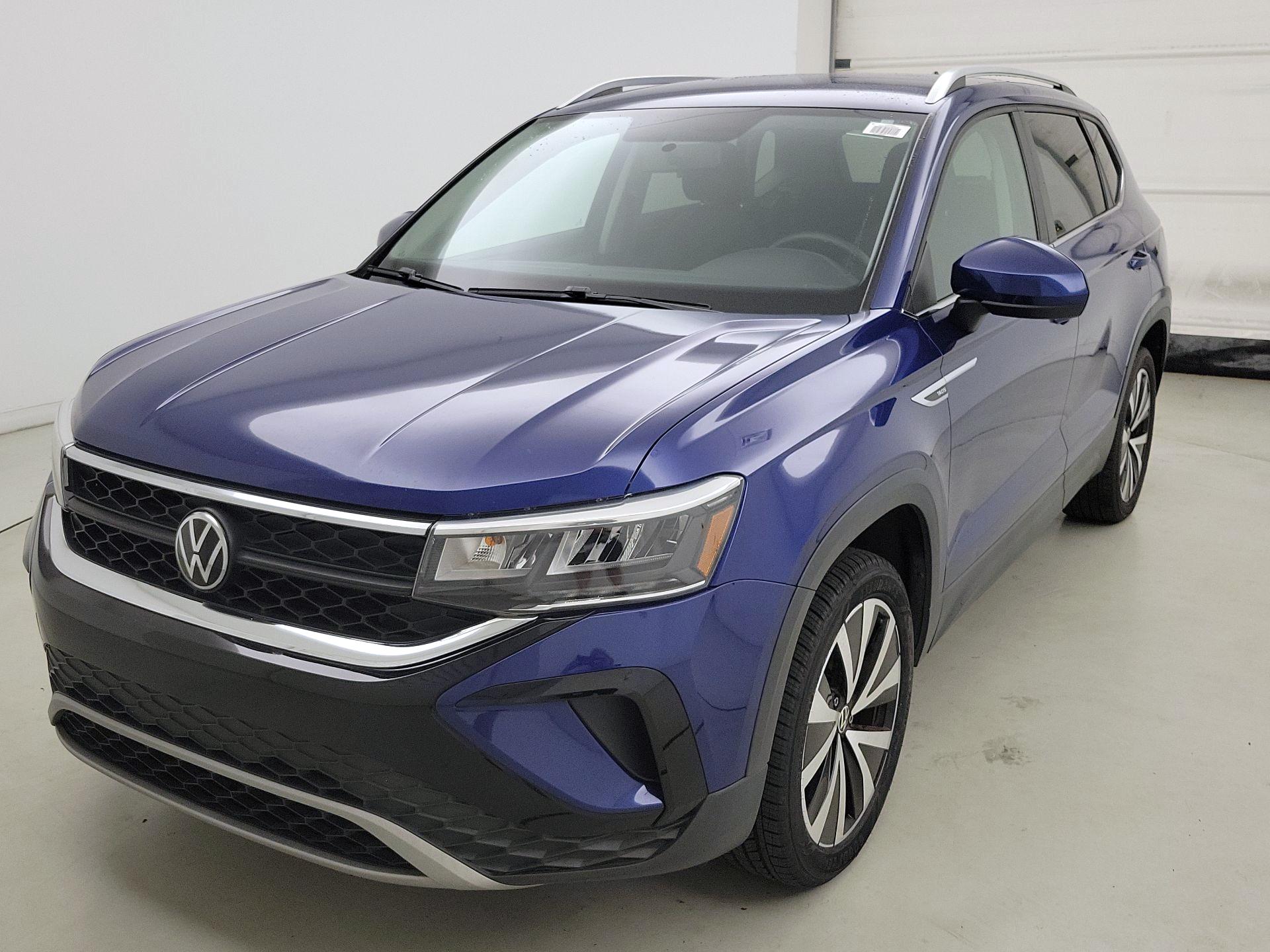 Thumbnail: 2022 Volkswagen Taos - 3