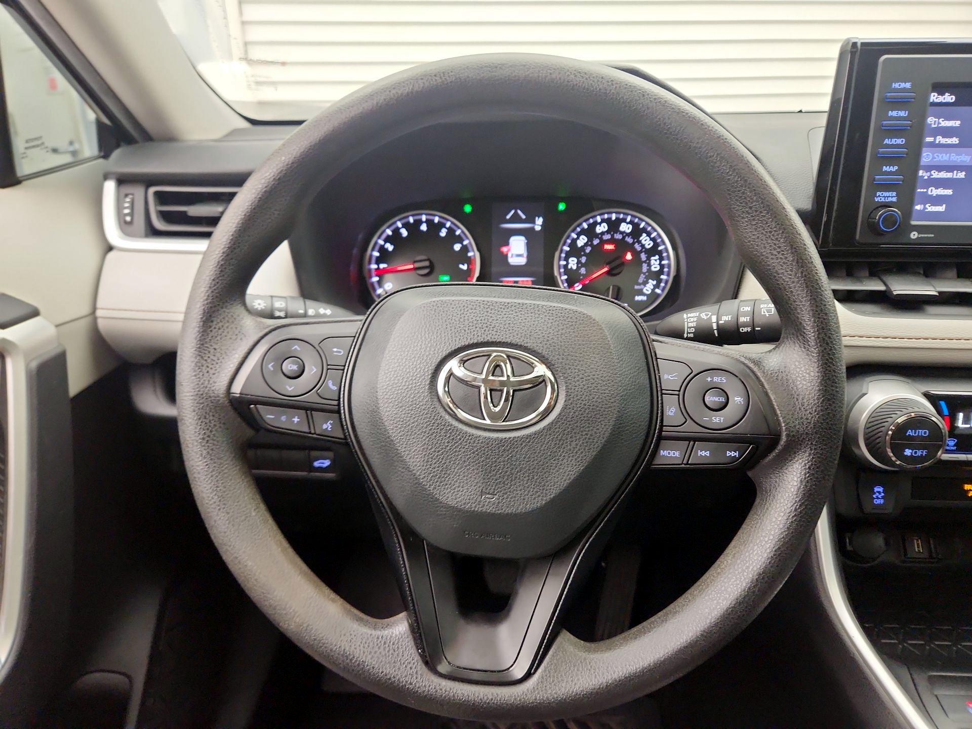 Thumbnail: 2021 Toyota RAV4 - 10