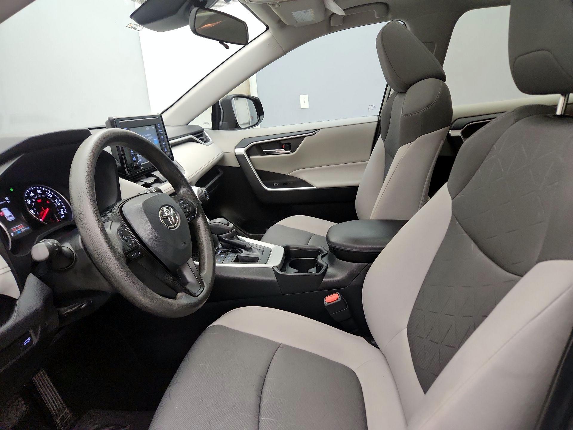 Thumbnail: 2021 Toyota RAV4 - 11