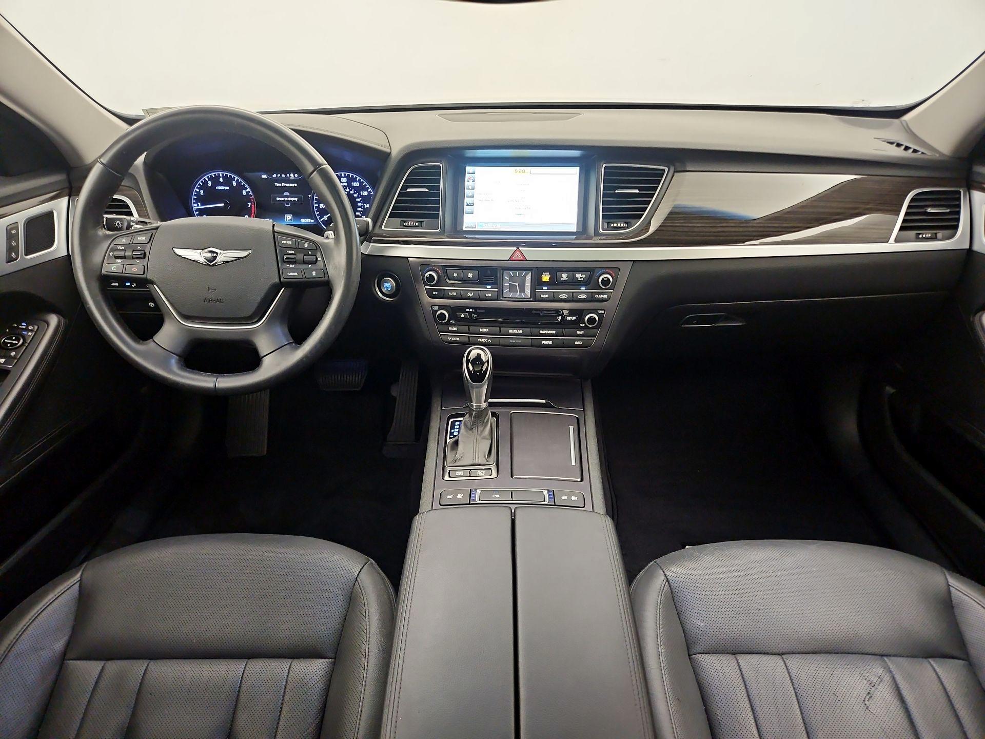Thumbnail: 2017 Genesis G80 - 9