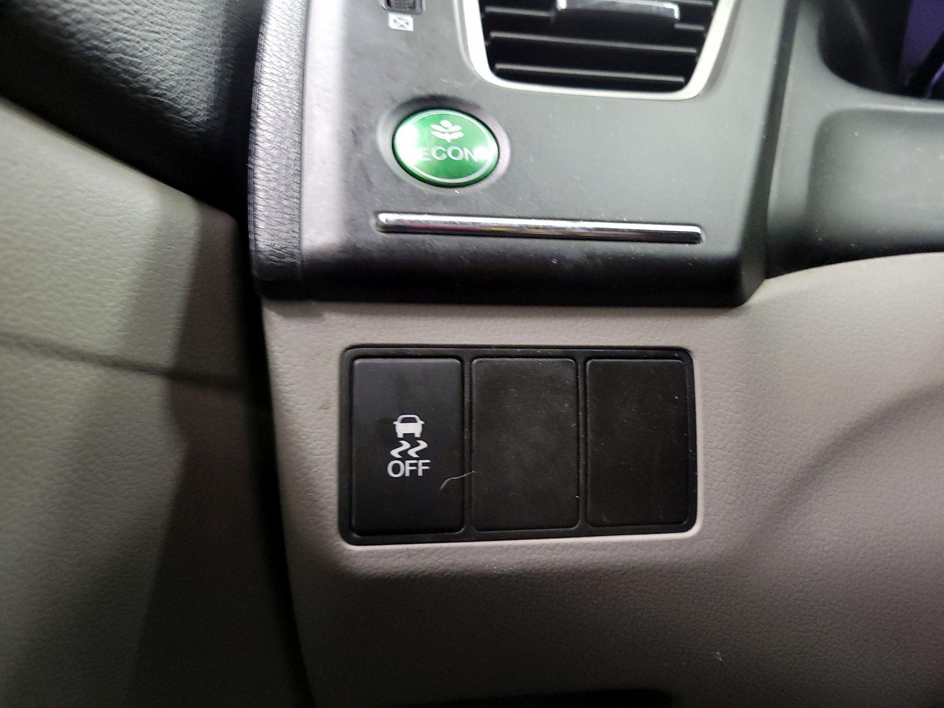 Thumbnail: 2014 Honda Civic - 13