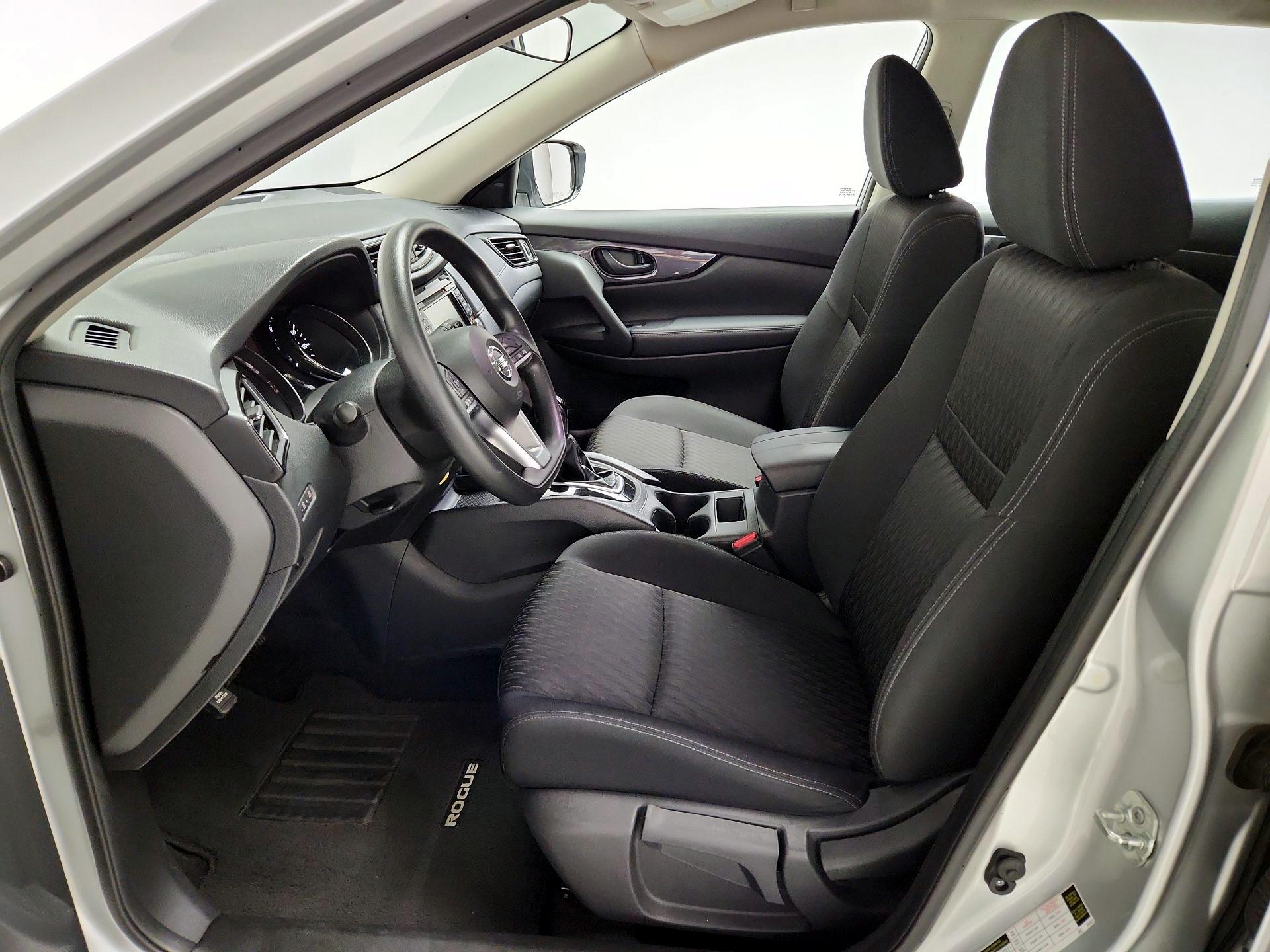 Thumbnail: 2020 Nissan Rogue - 11