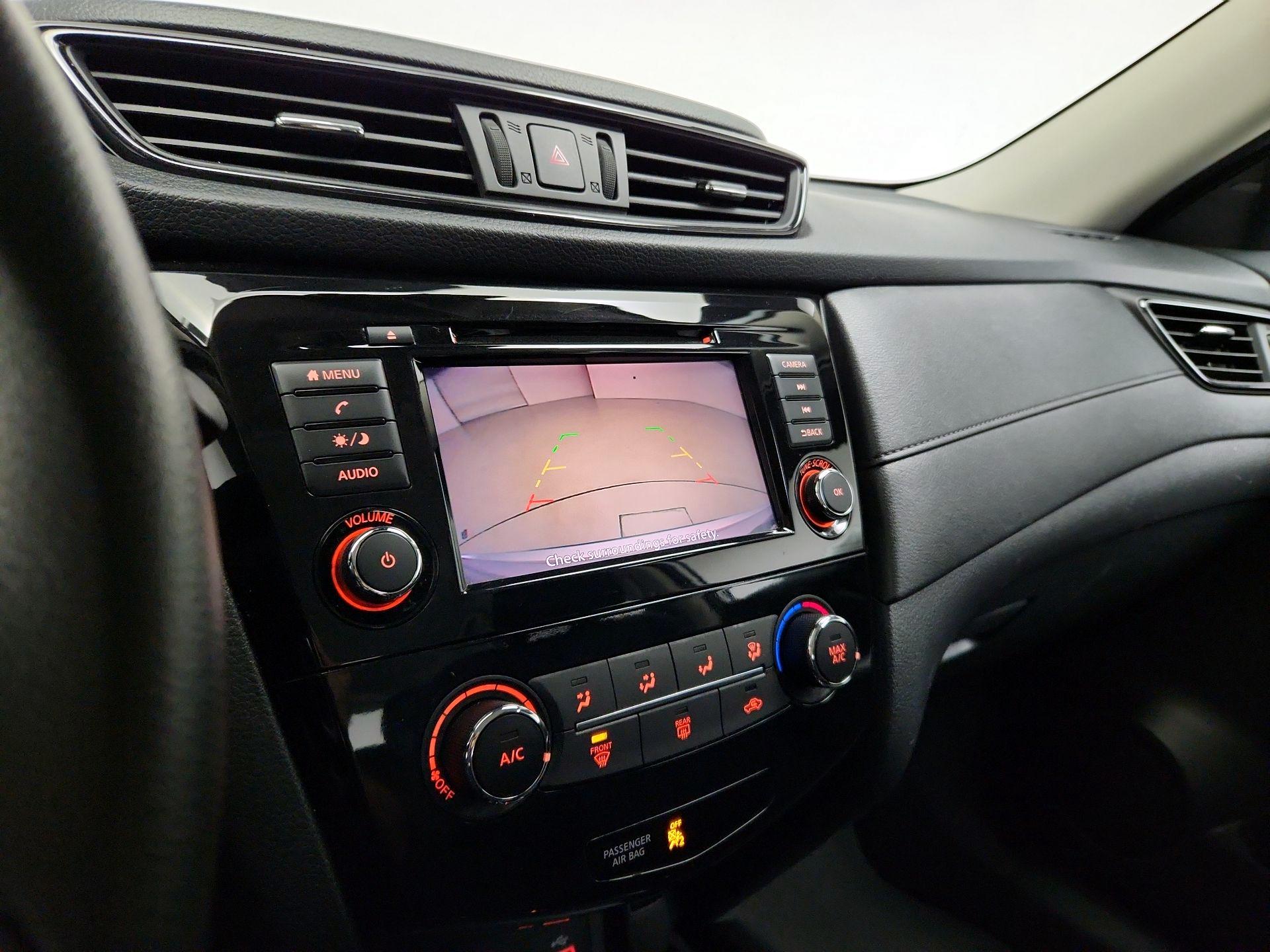 Thumbnail: 2020 Nissan Rogue - 14