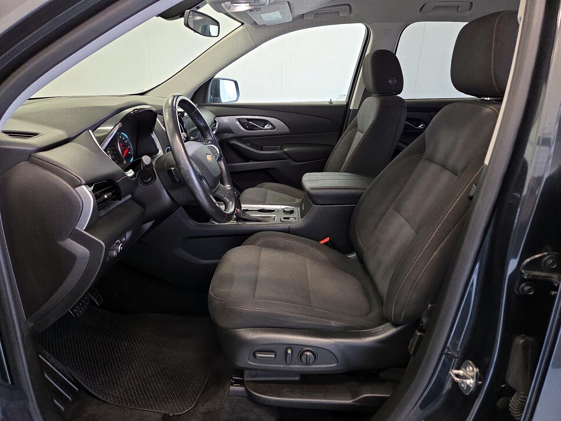 Thumbnail: 2019 Chevrolet Traverse - 11
