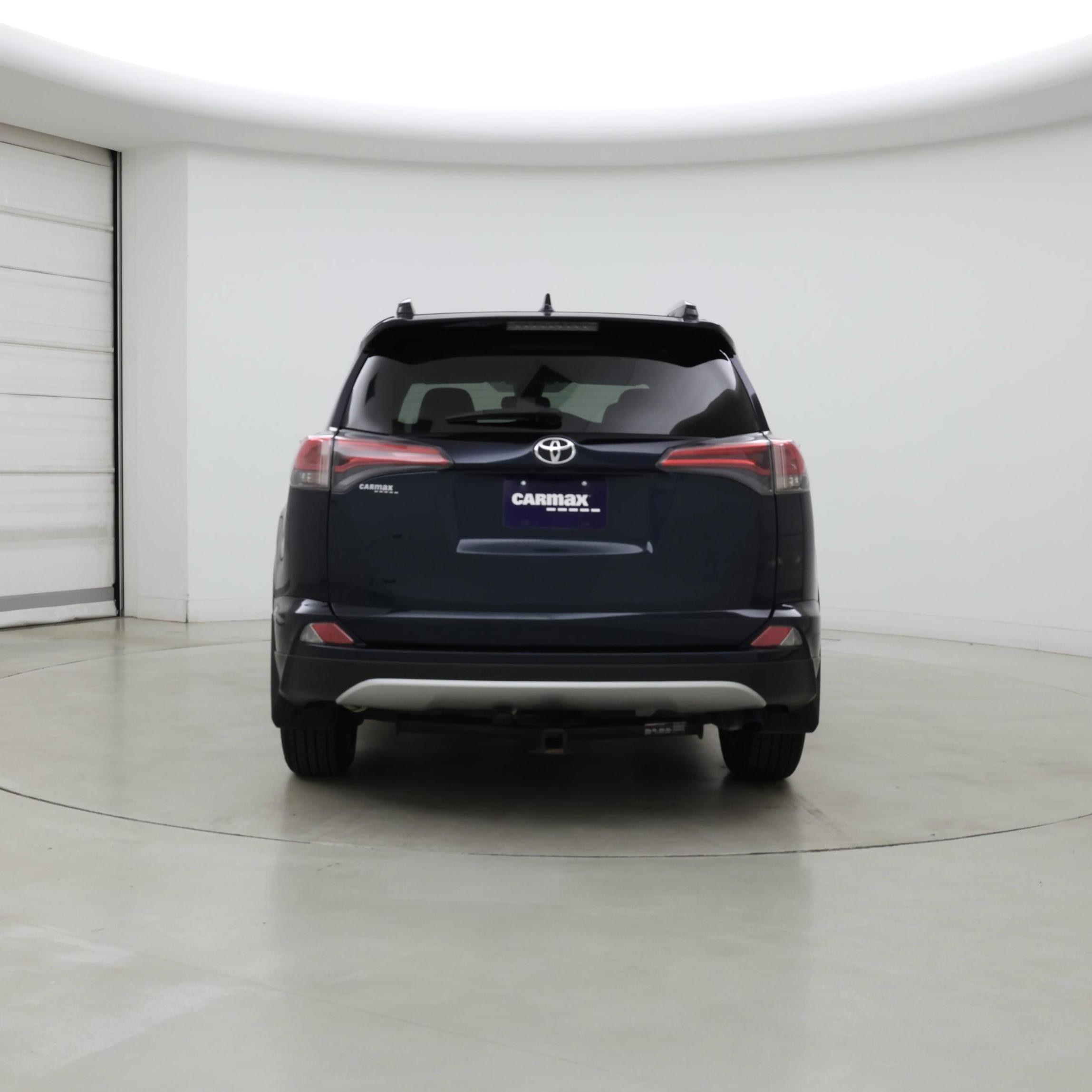 Thumbnail: 2018 Toyota RAV4 - 6