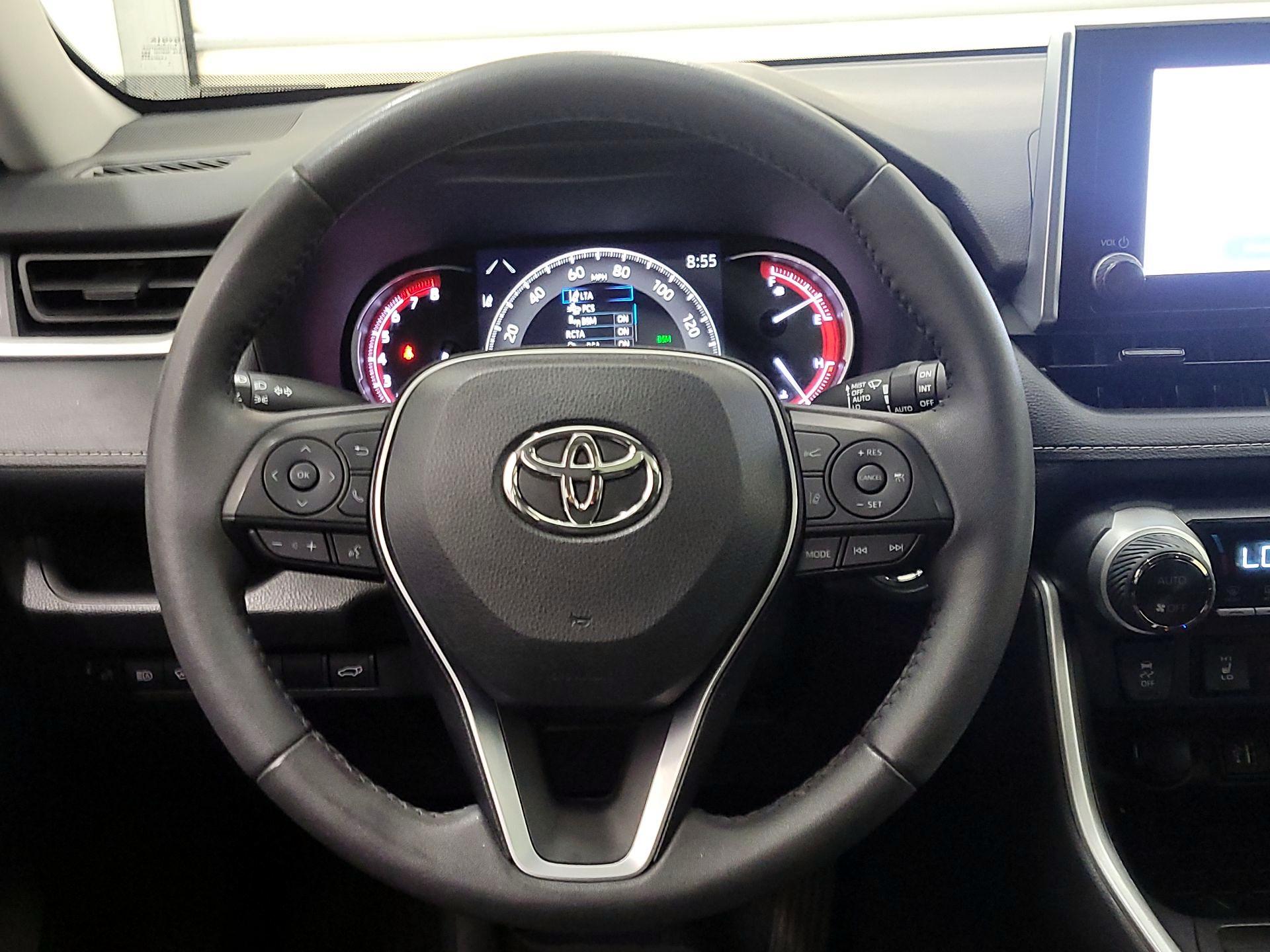 Thumbnail: 2023 Toyota RAV4 - 10