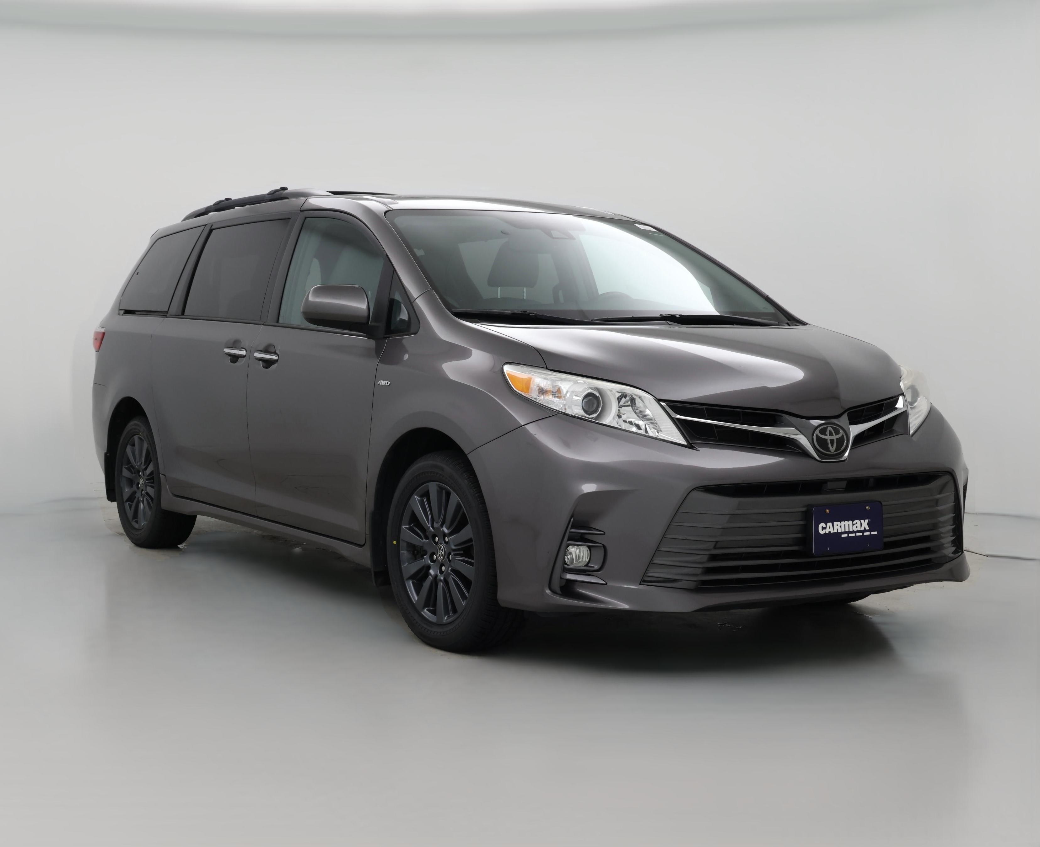 Thumbnail: 2019 Toyota Sienna - 1