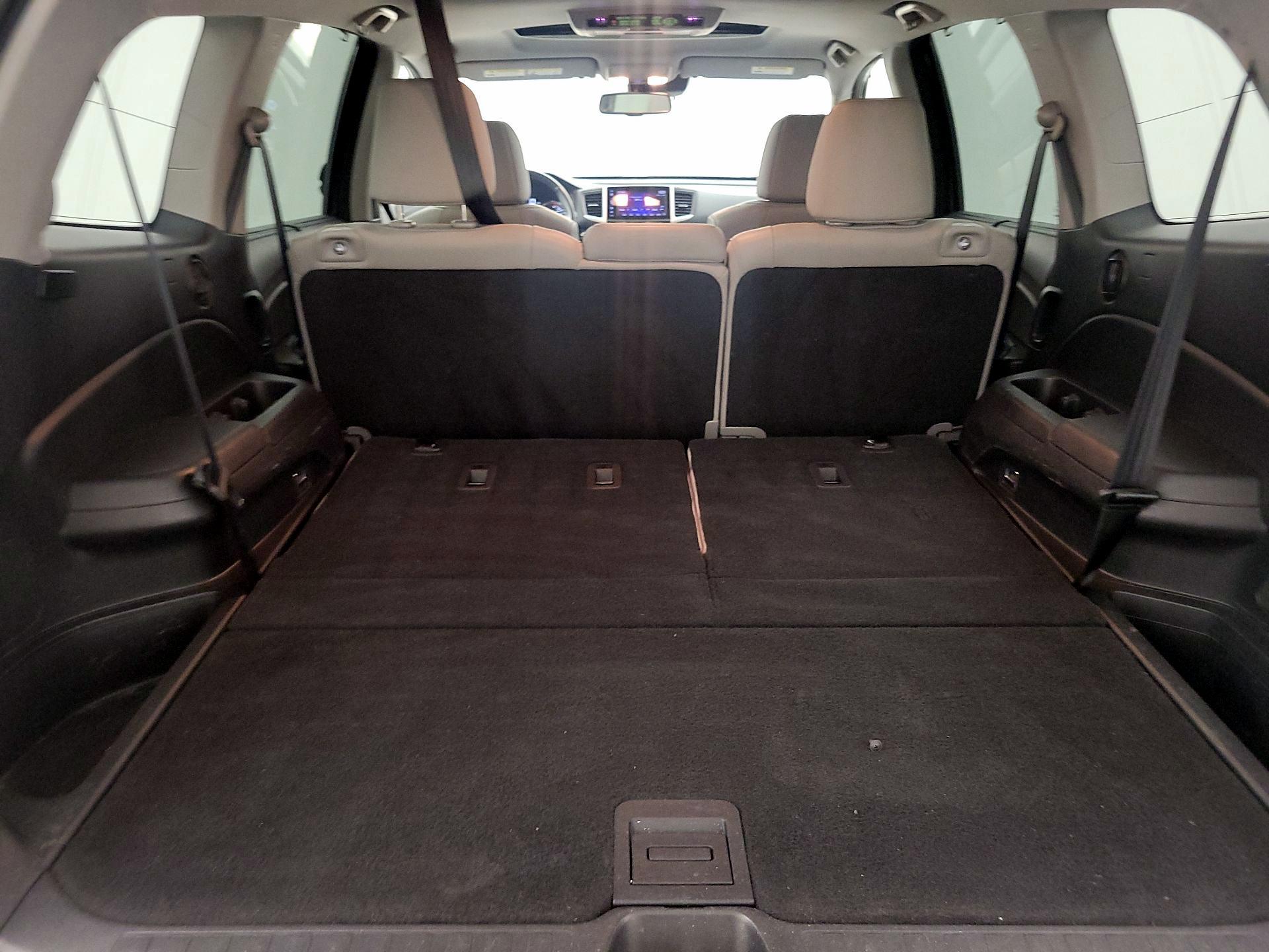 Thumbnail: 2017 Honda Pilot - 20