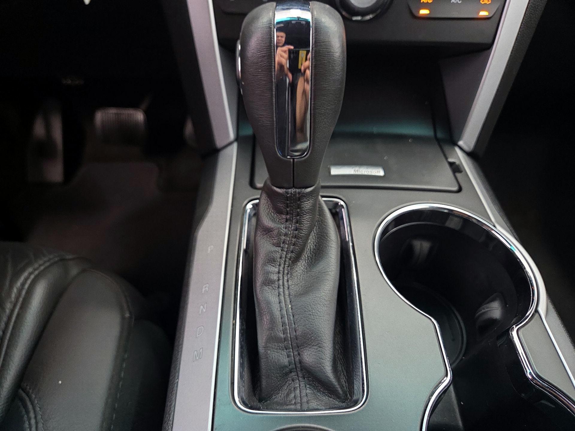 Thumbnail: 2015 Ford Explorer - 18