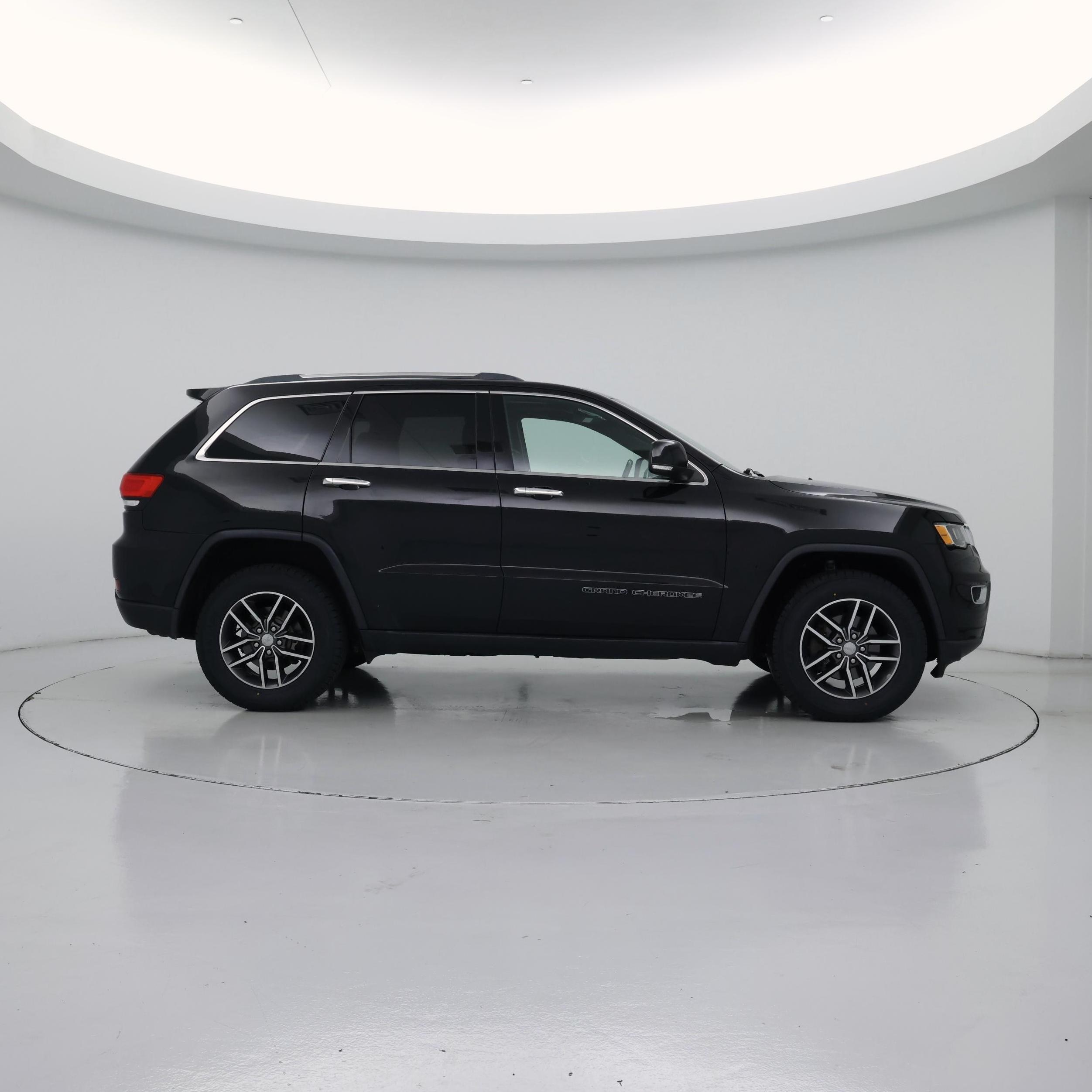 Thumbnail: 2018 Jeep Grand Cherokee - 7