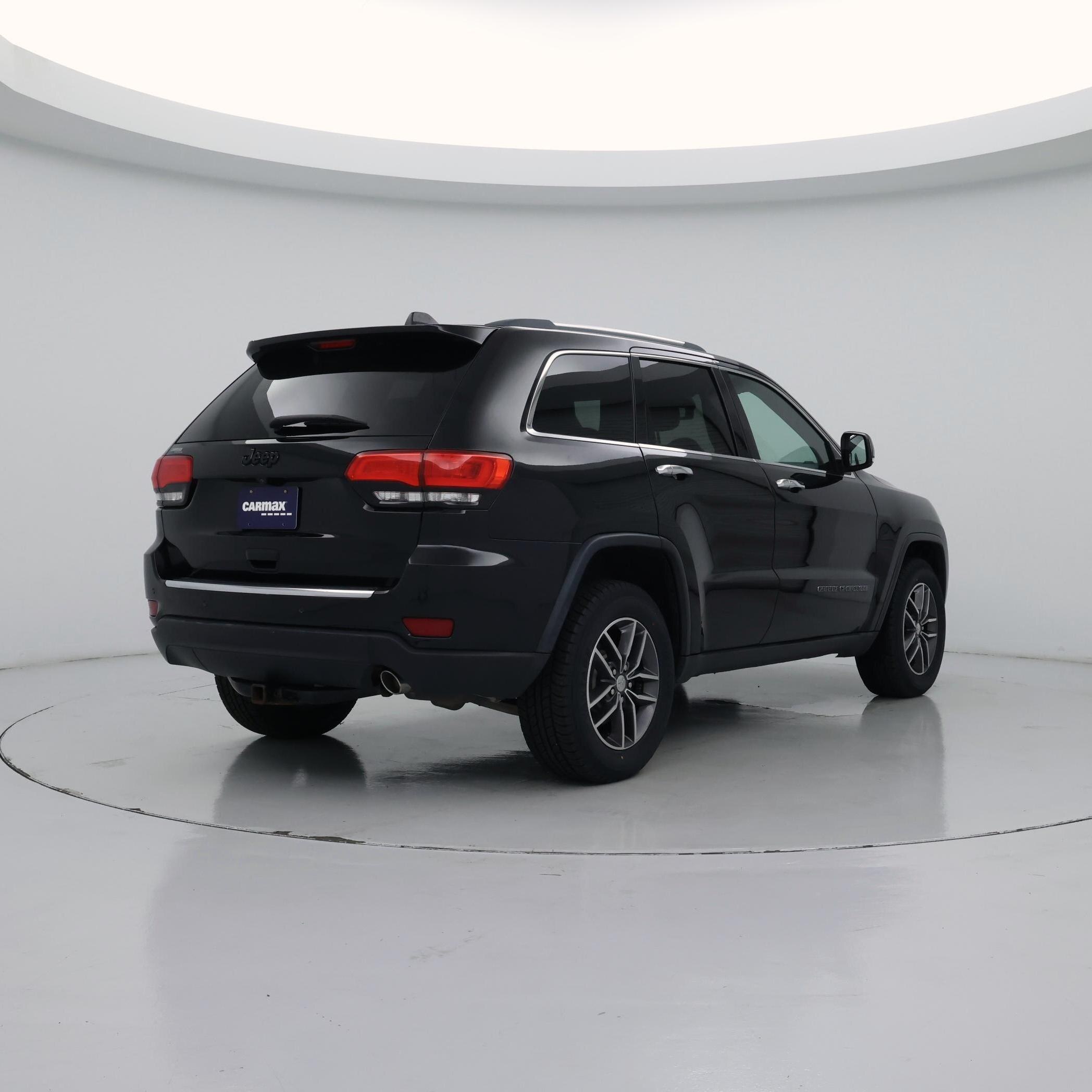 Thumbnail: 2018 Jeep Grand Cherokee - 8