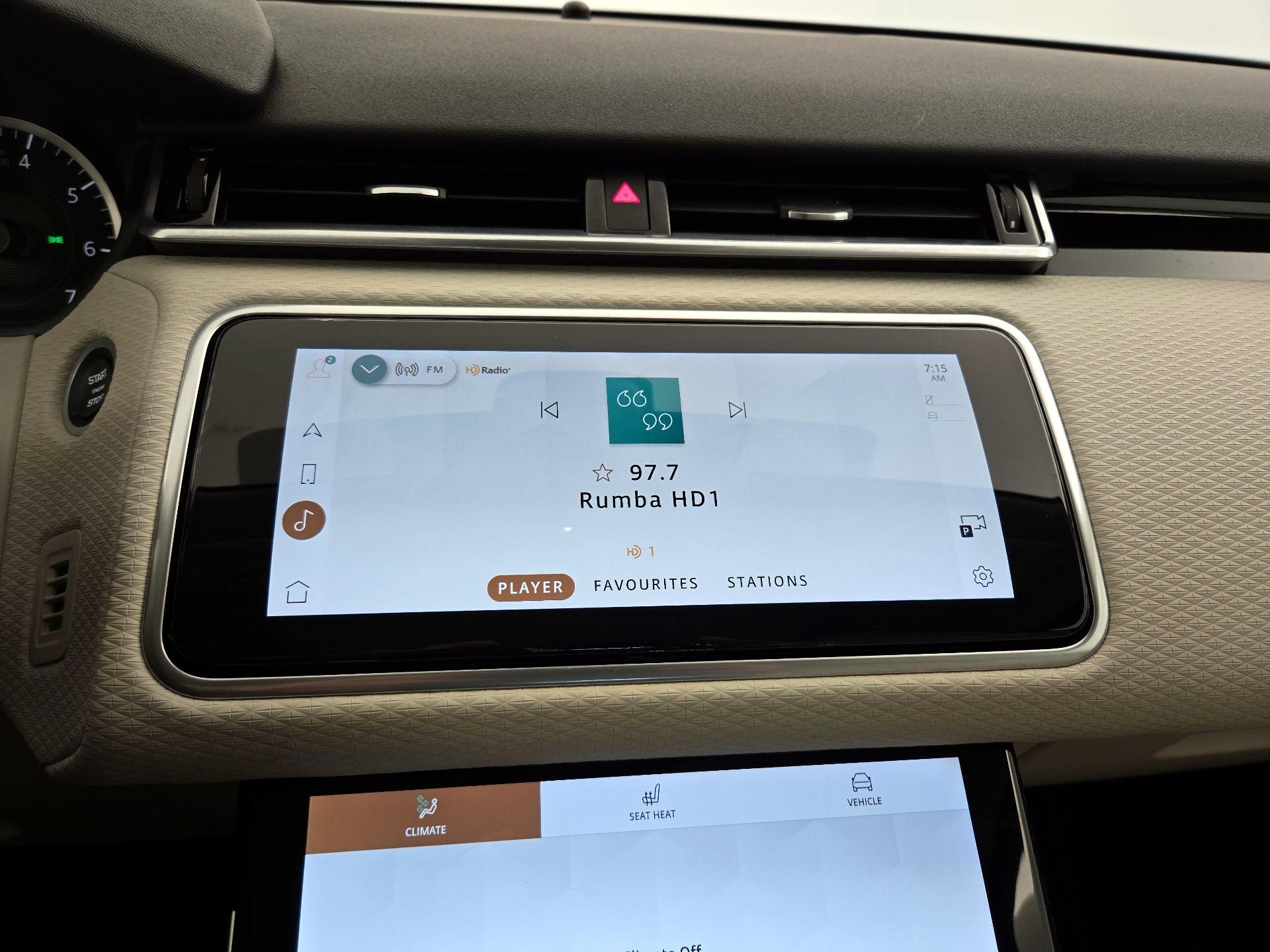 Thumbnail: 2021 Land Rover Range Rover Velar - 16