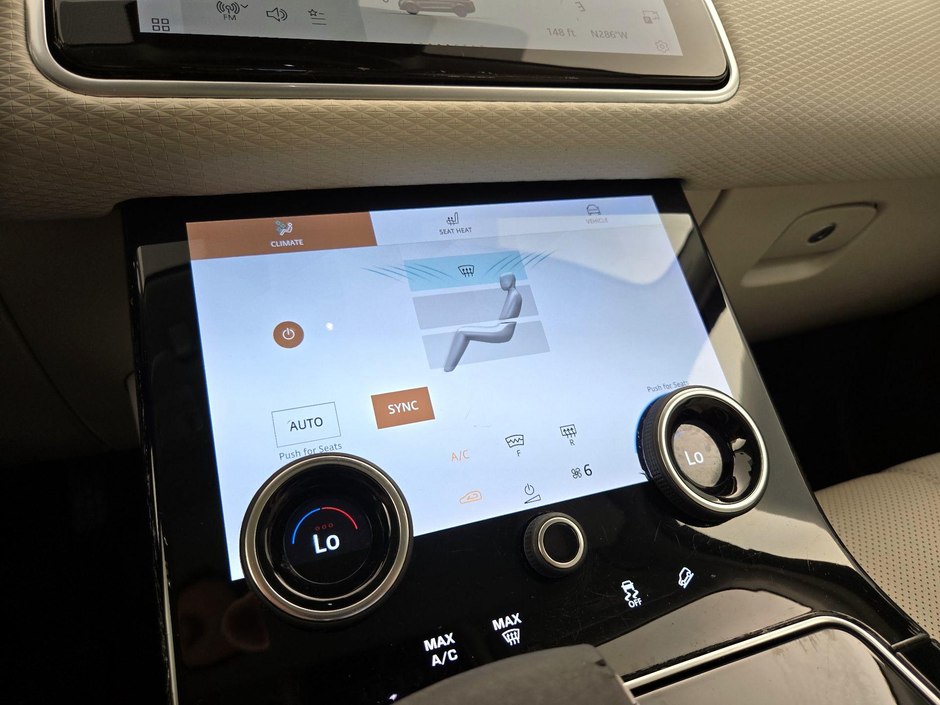 Thumbnail: 2021 Land Rover Range Rover Velar - 17