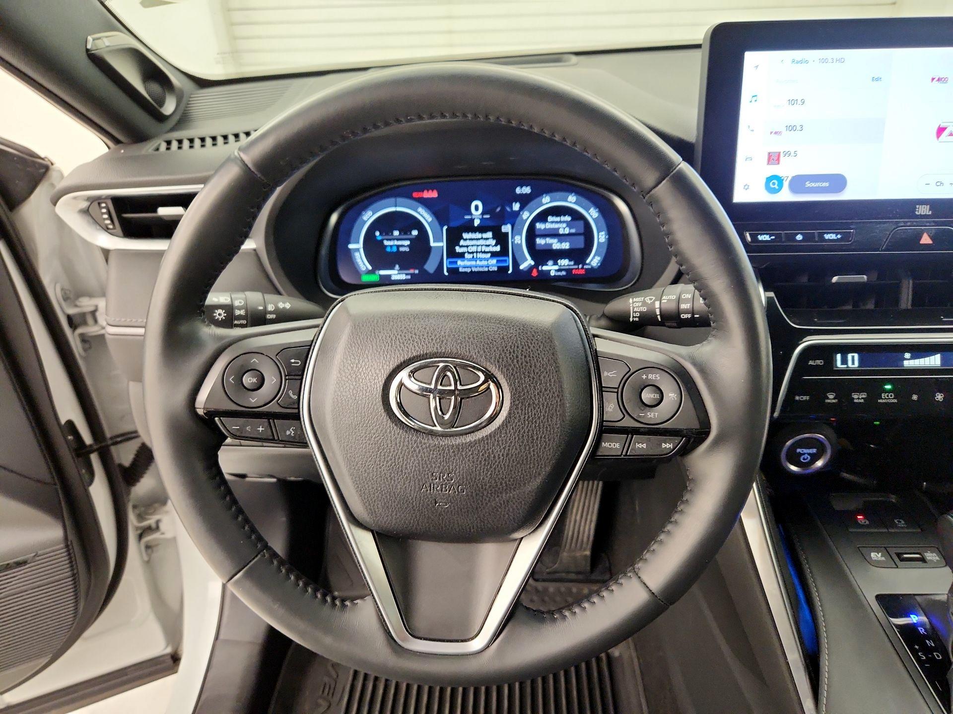 Thumbnail: 2023 Toyota Venza - 10