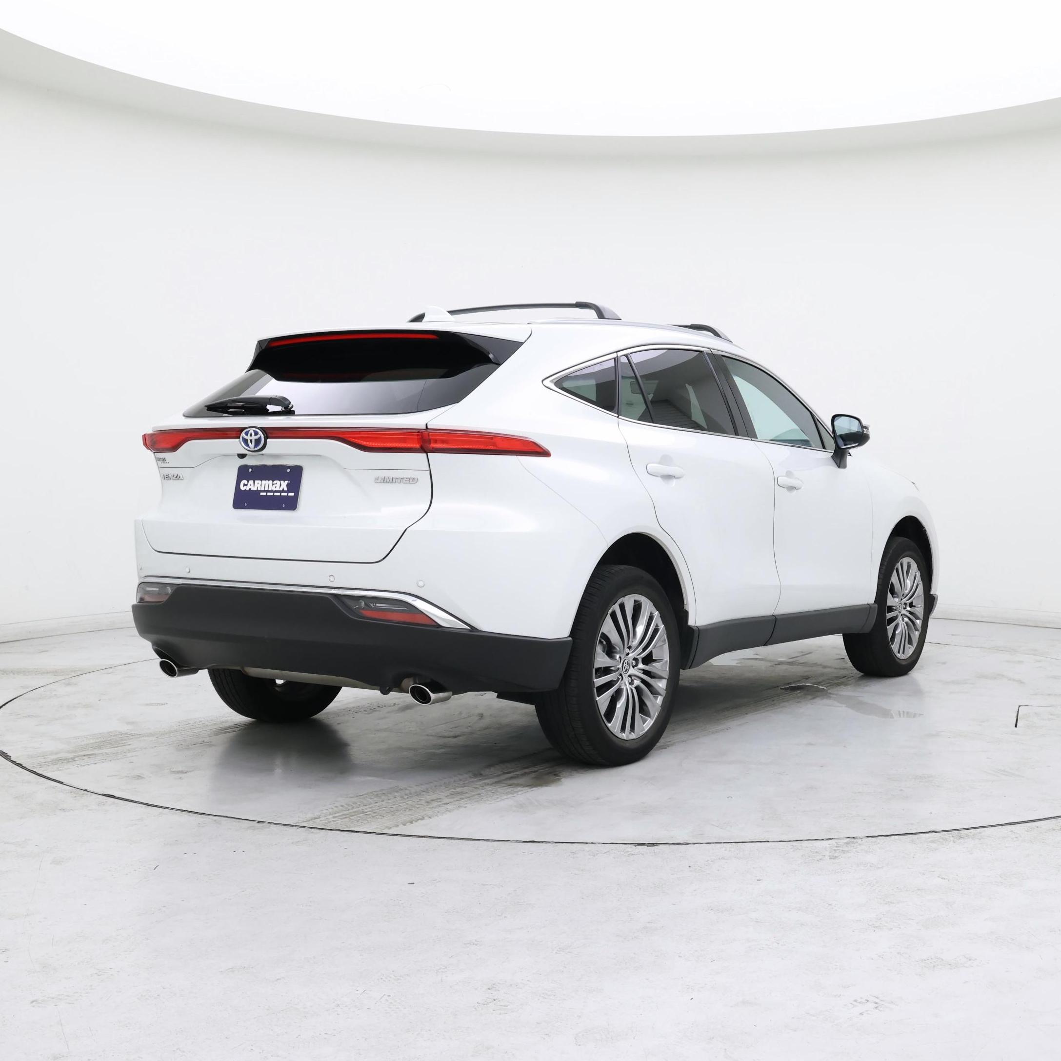 Thumbnail: 2023 Toyota Venza - 8