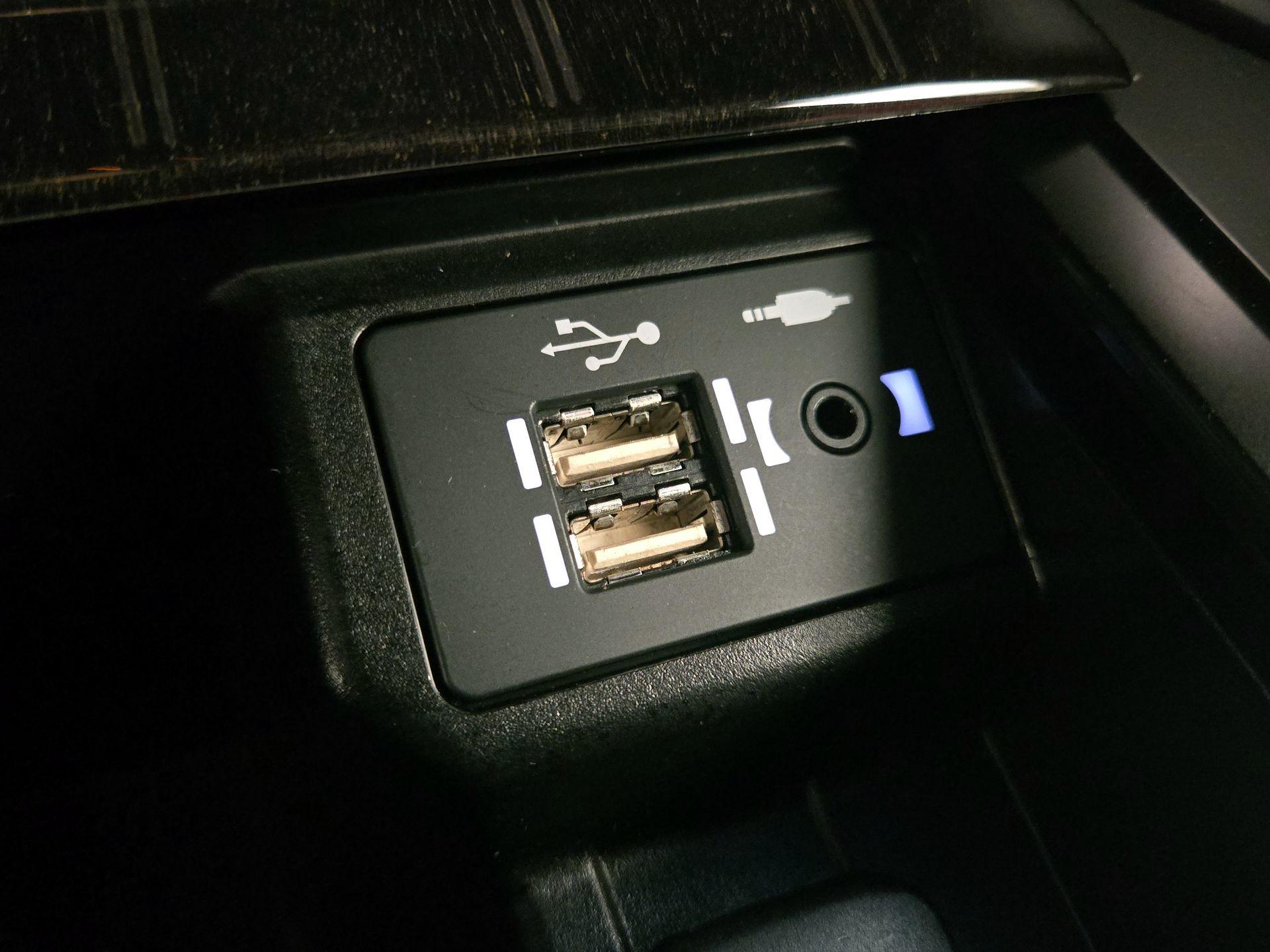 Thumbnail: 2023 Lexus GX - 19