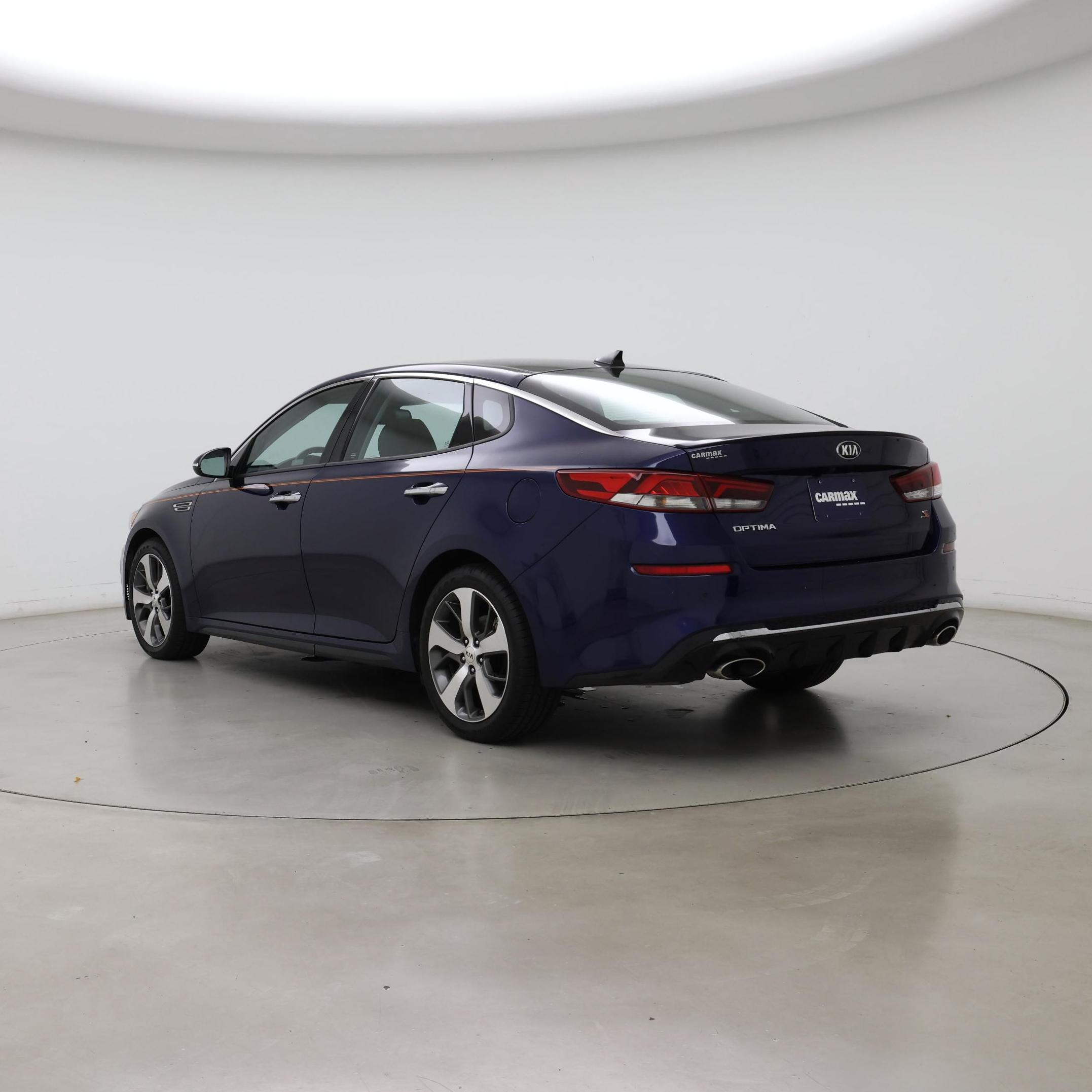 Thumbnail: 2019 Kia Optima - 2