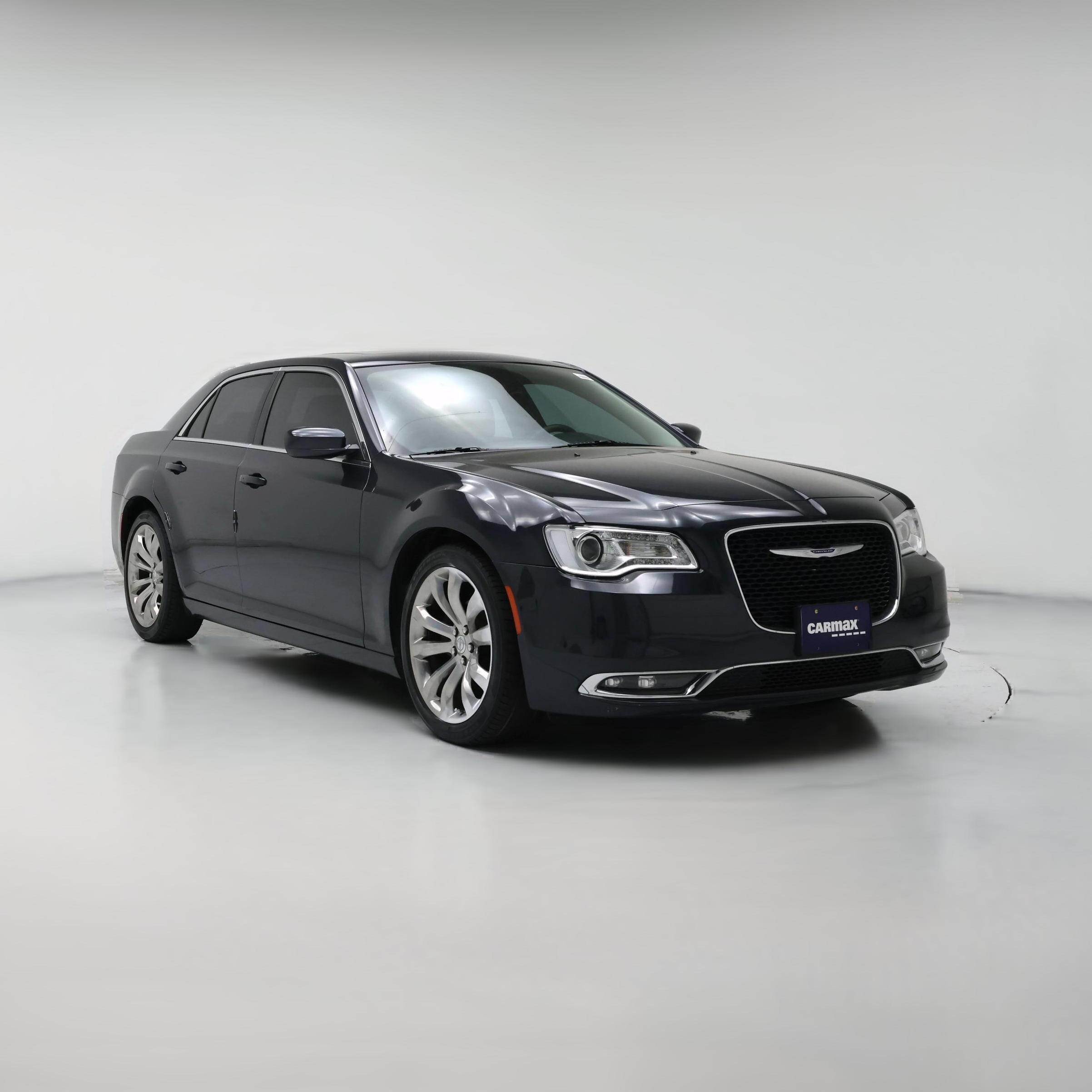 Thumbnail: 2019 Chrysler 300 - 1