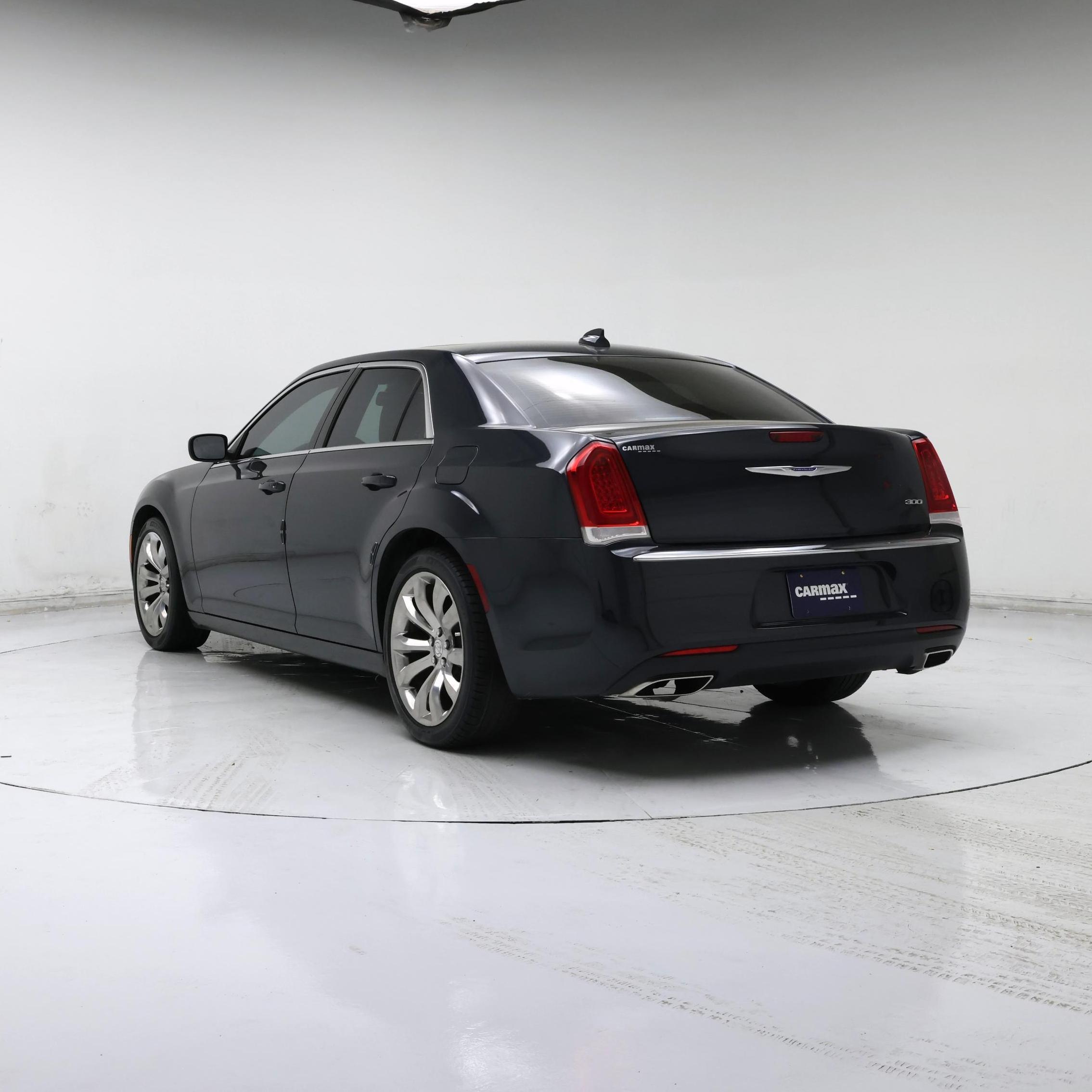 Thumbnail: 2019 Chrysler 300 - 2