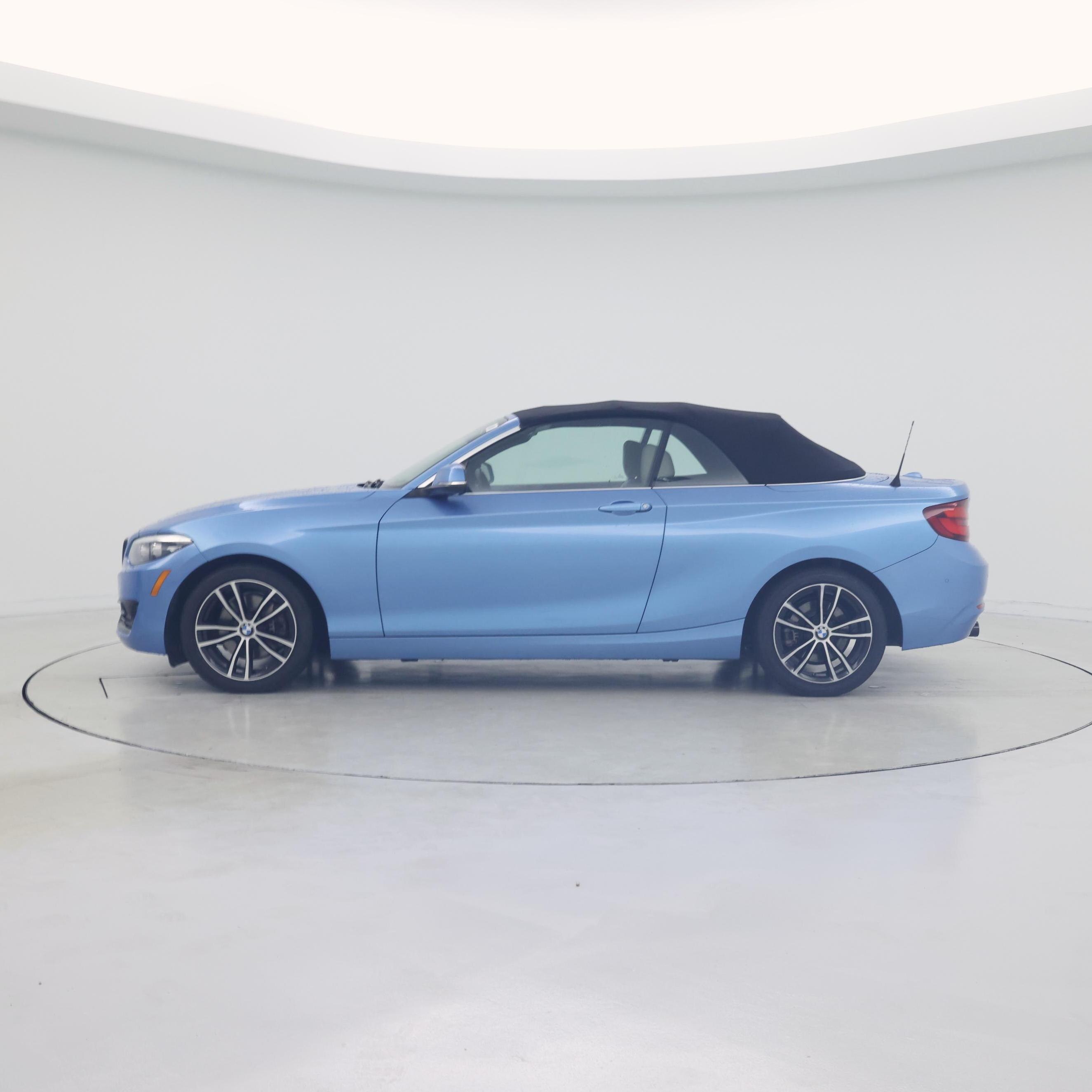 Thumbnail: 2020 BMW 2 Series - 3