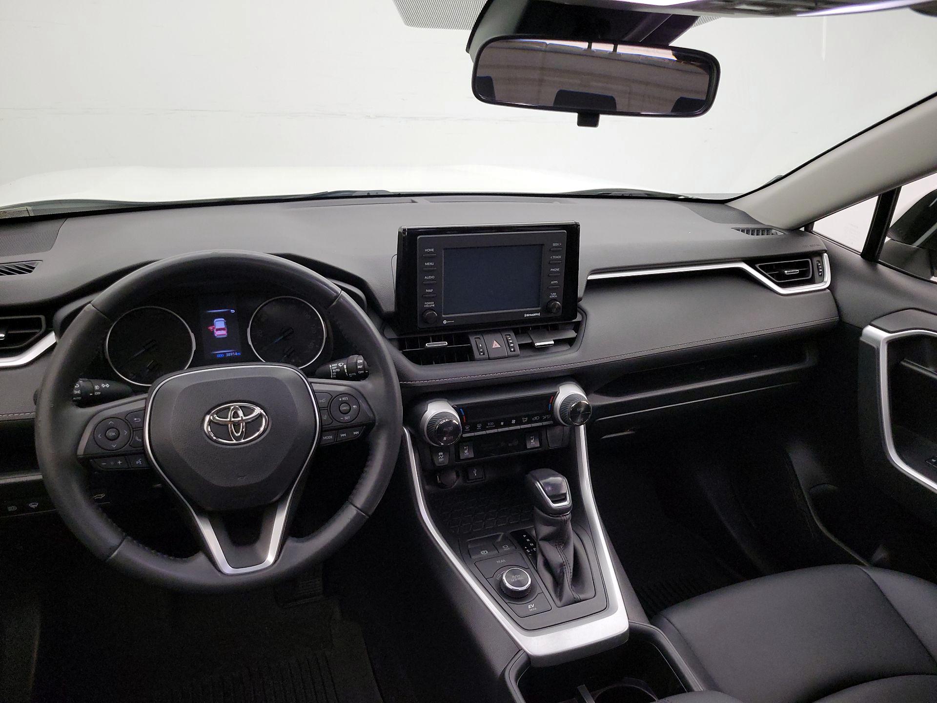 Thumbnail: 2022 Toyota RAV4 - 9