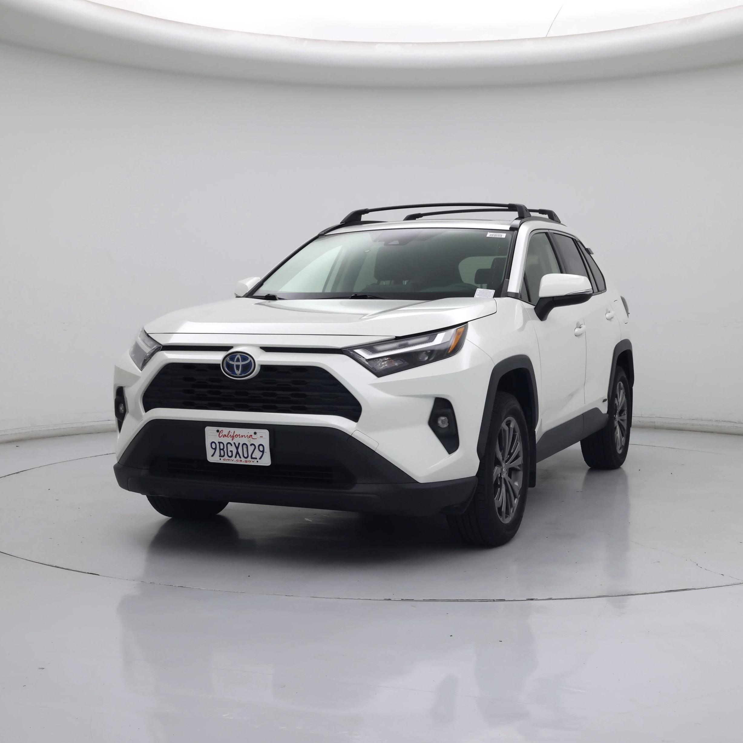 Thumbnail: 2022 Toyota RAV4 - 4