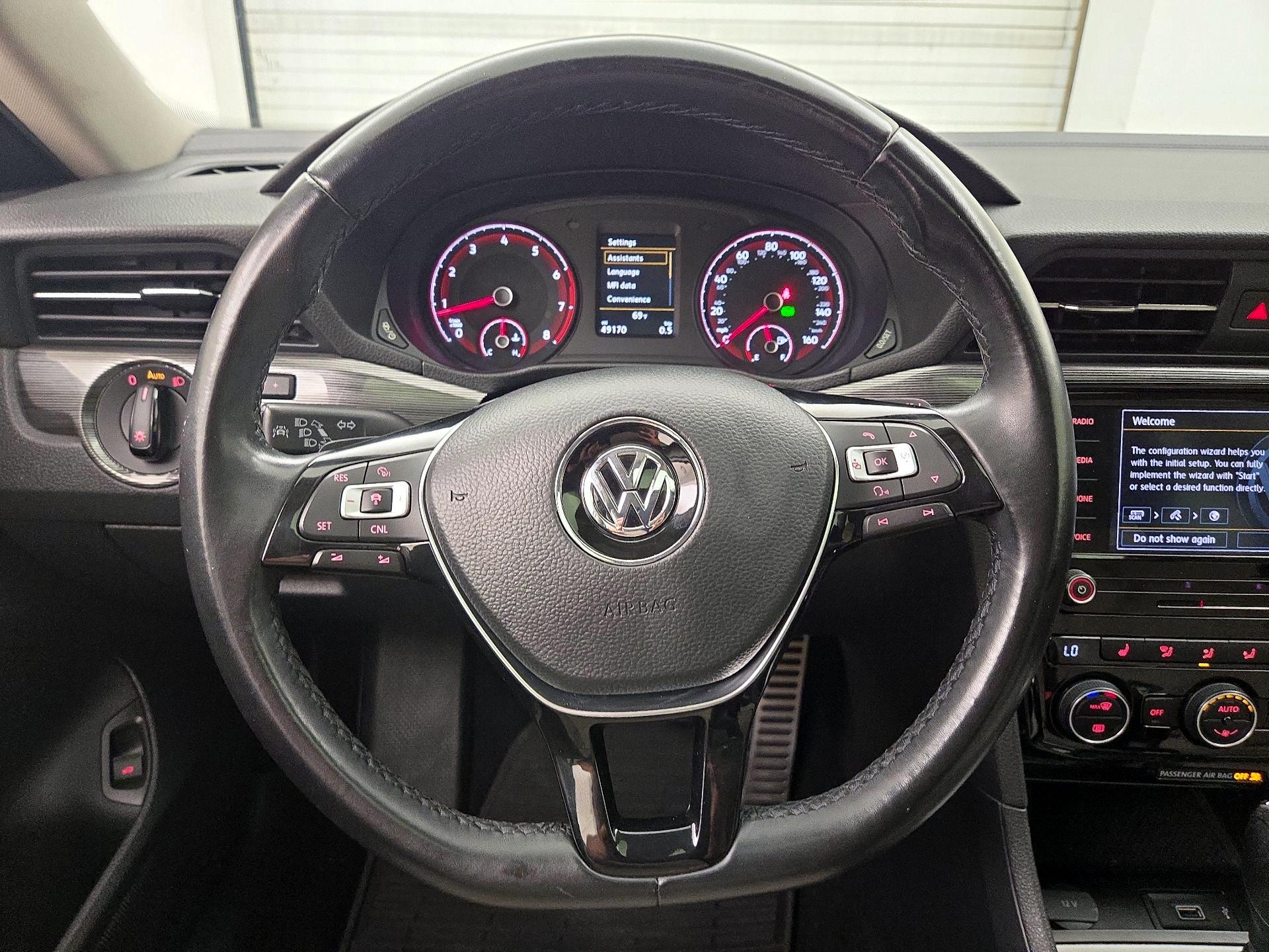 Thumbnail: 2020 Volkswagen Passat - 10