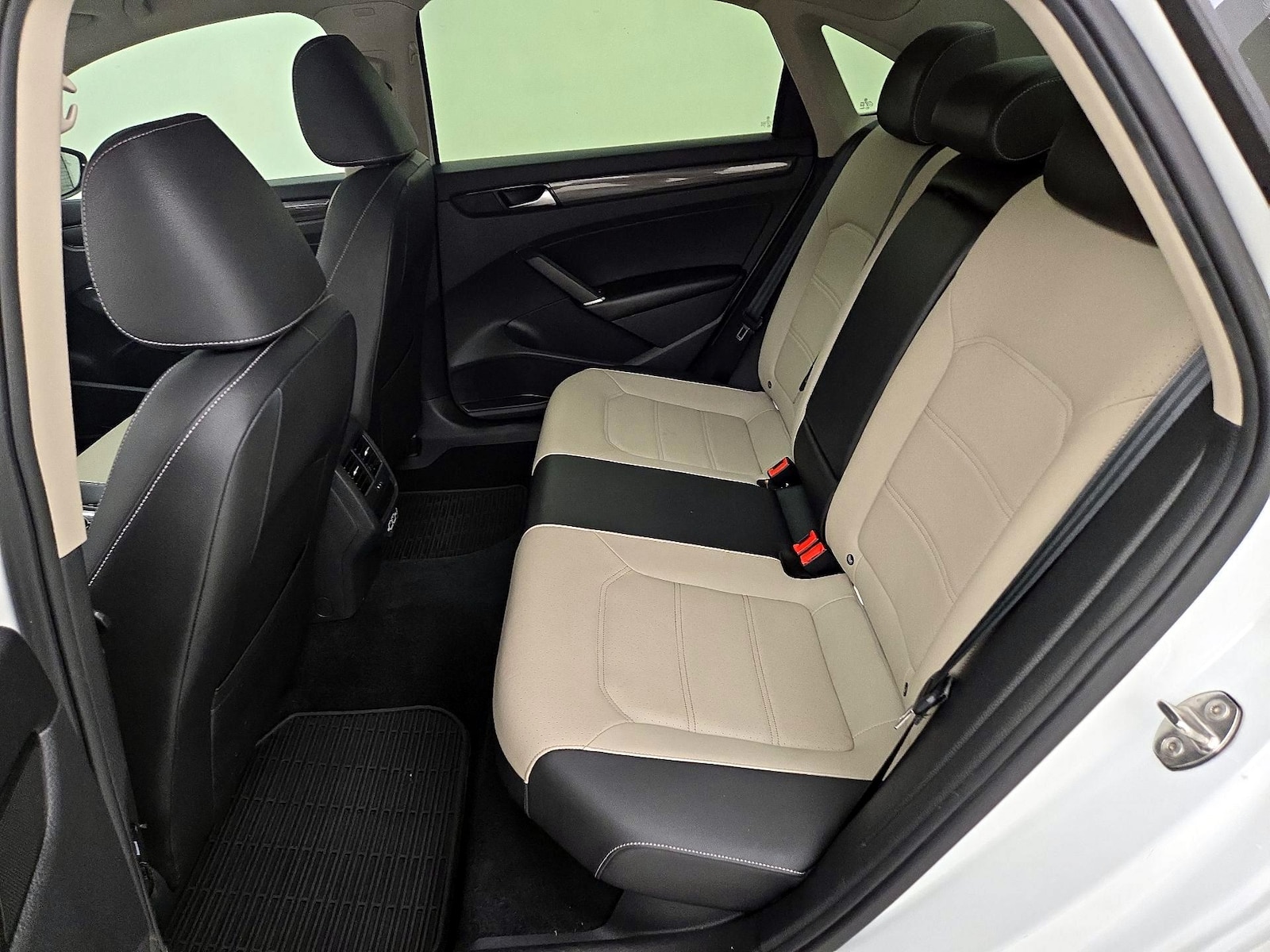 2020 Volkswagen Passat R-Line - Photo 21