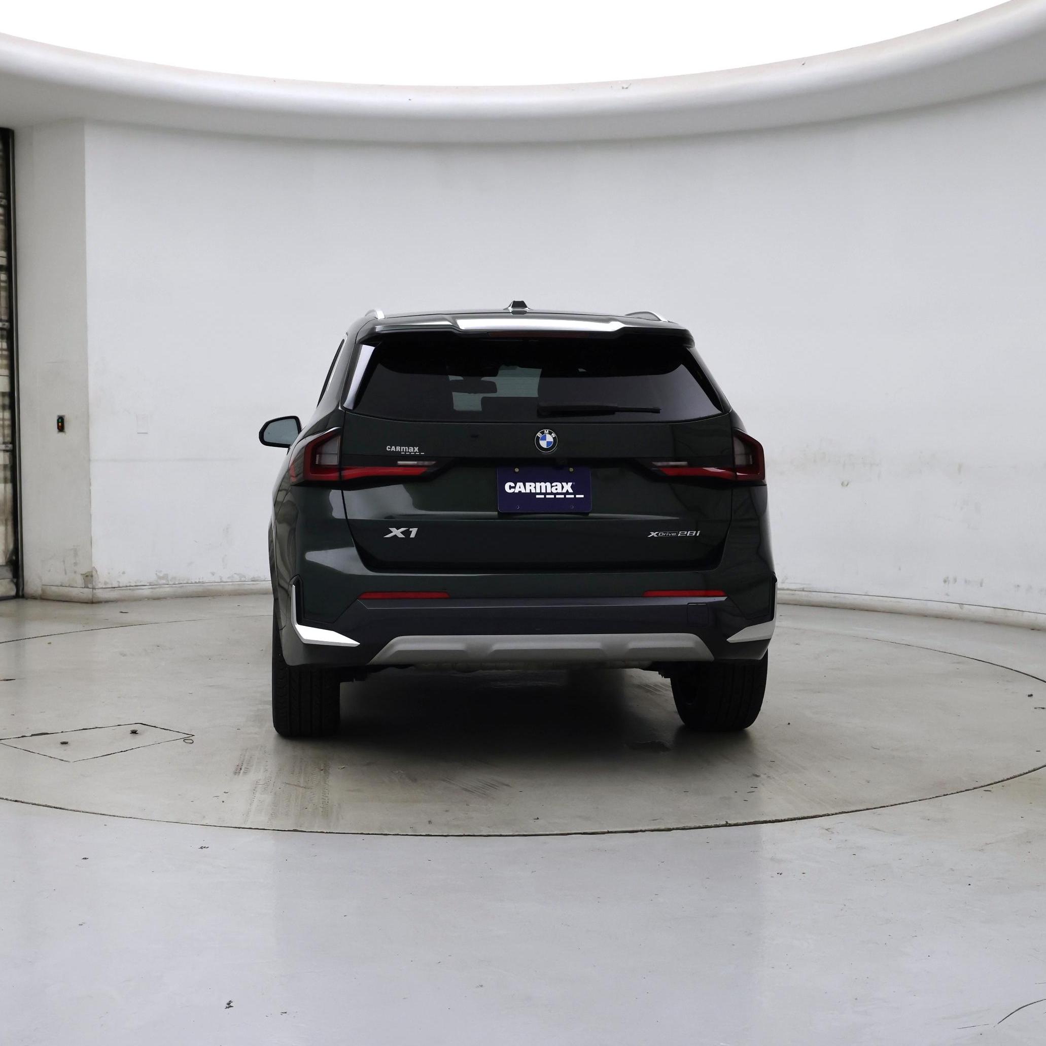 Thumbnail: 2023 BMW X1 - 6