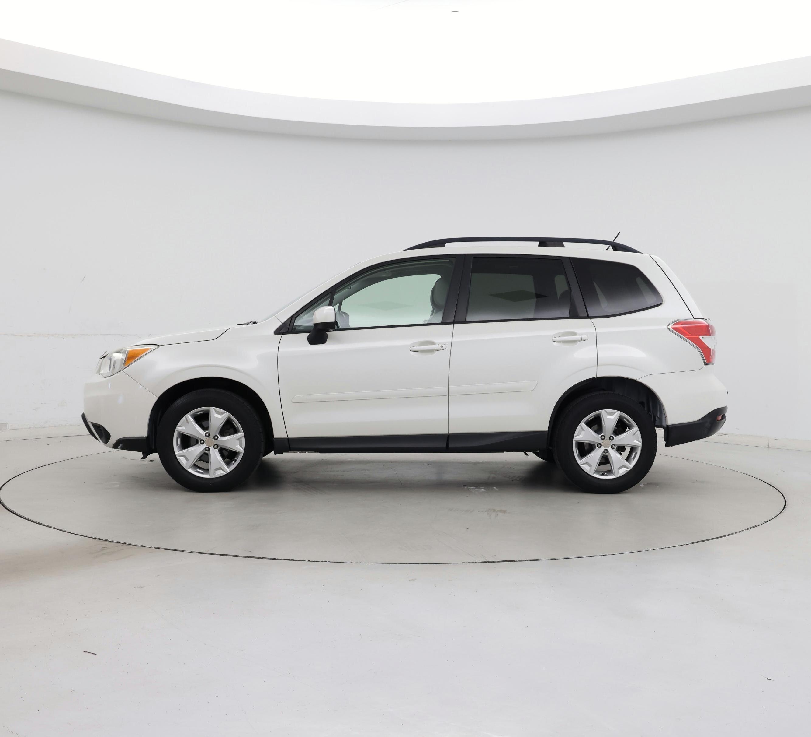 Thumbnail: 2015 Subaru Forester - 3