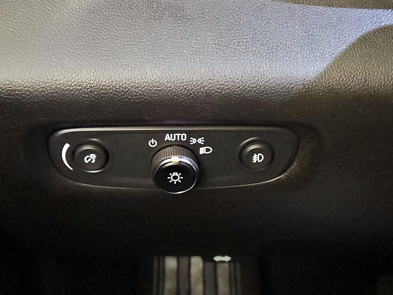 2021 Chevrolet Traverse 1LT - Photo 12
