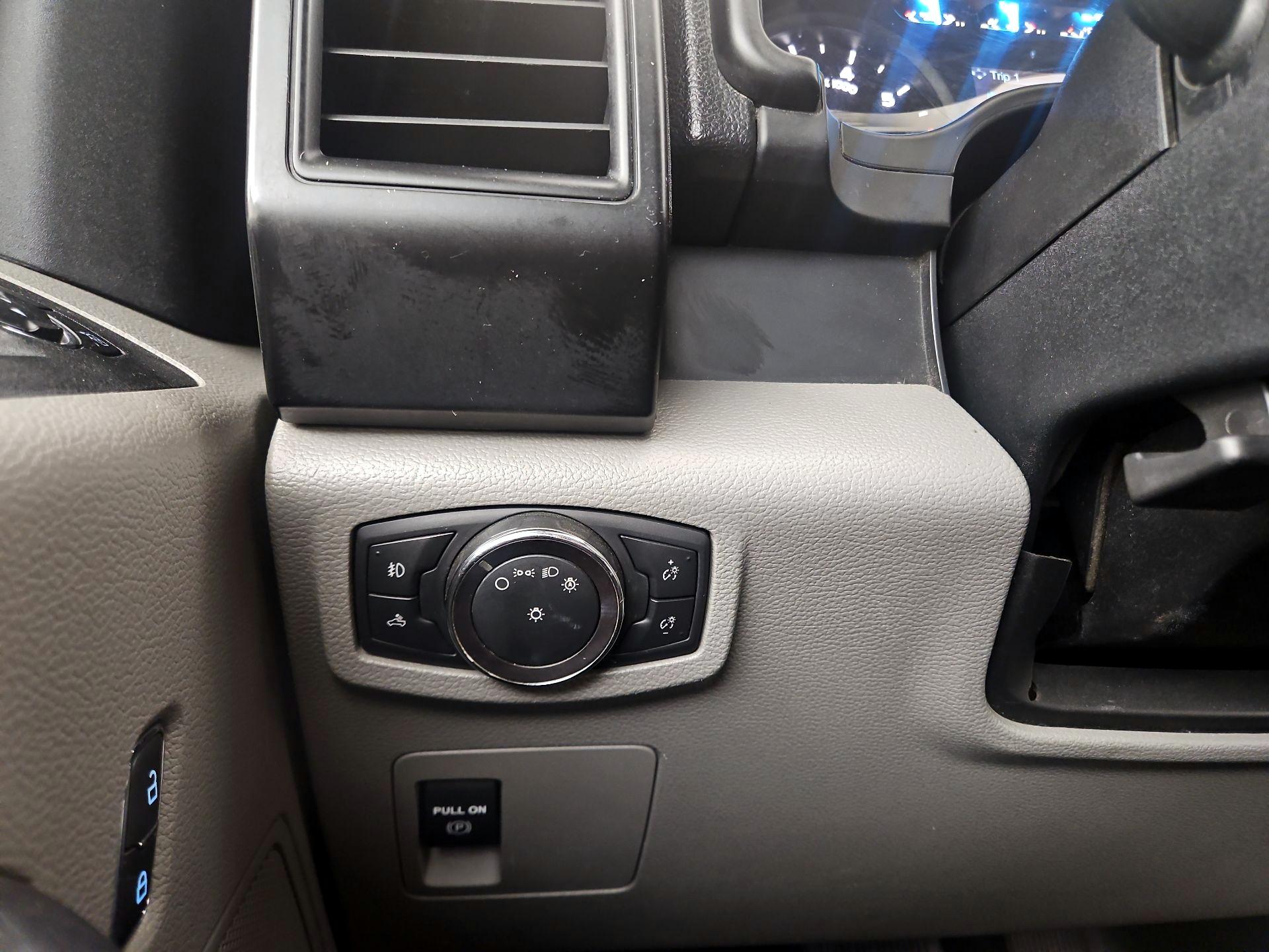 Thumbnail: 2018 Ford F-150 - 13