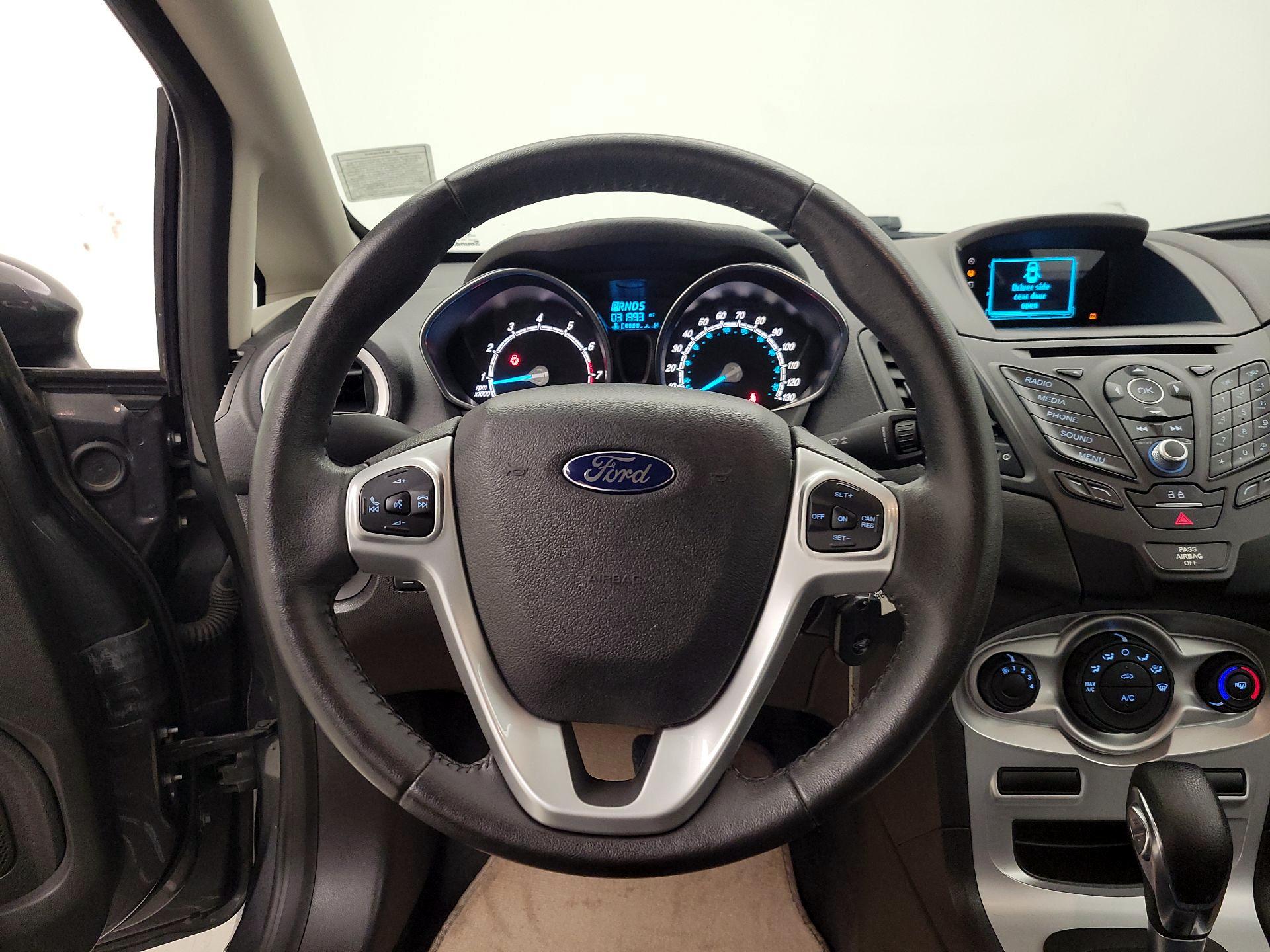 Thumbnail: 2016 Ford Fiesta - 10