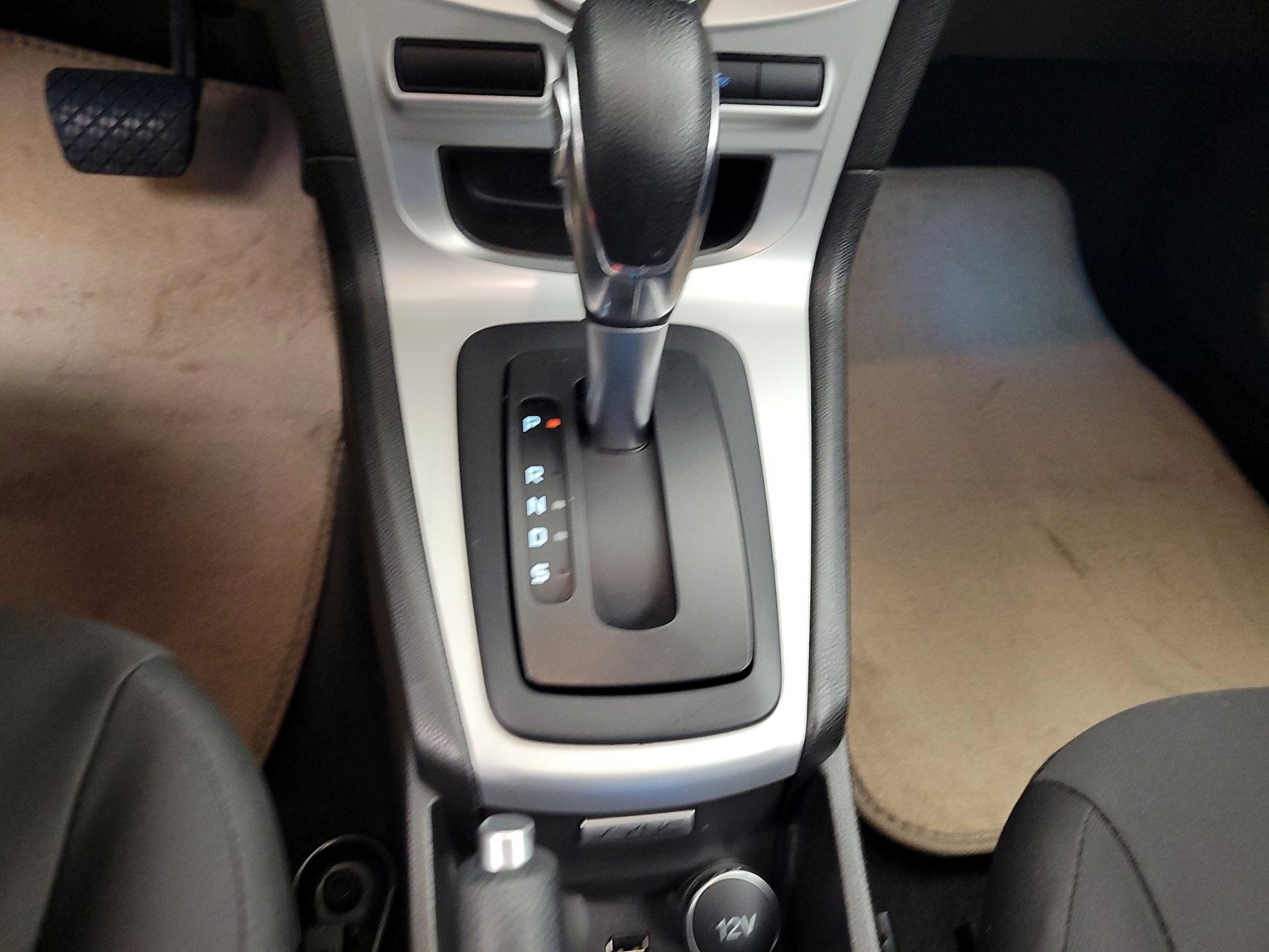 Thumbnail: 2016 Ford Fiesta - 16