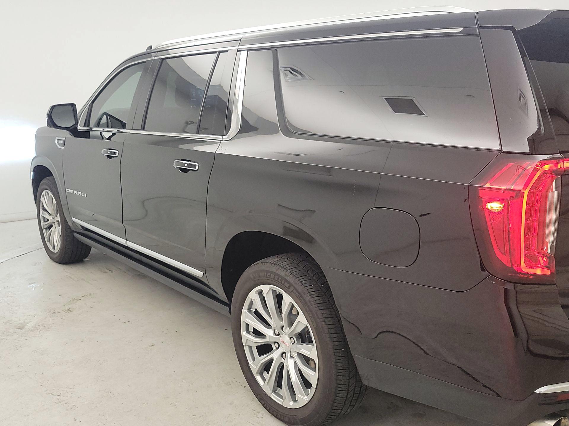 Thumbnail: 2021 GMC Yukon XL - 7