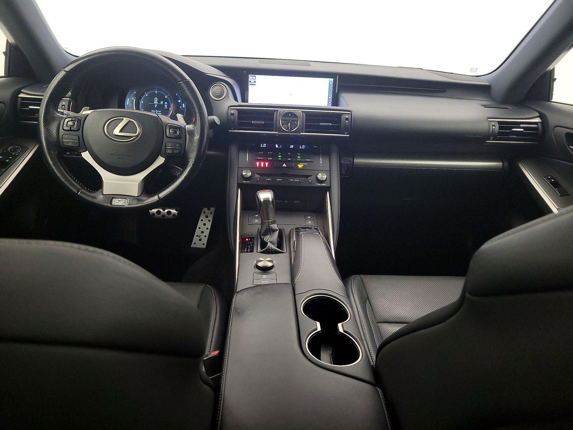 Thumbnail: 2017 Lexus IS - 9